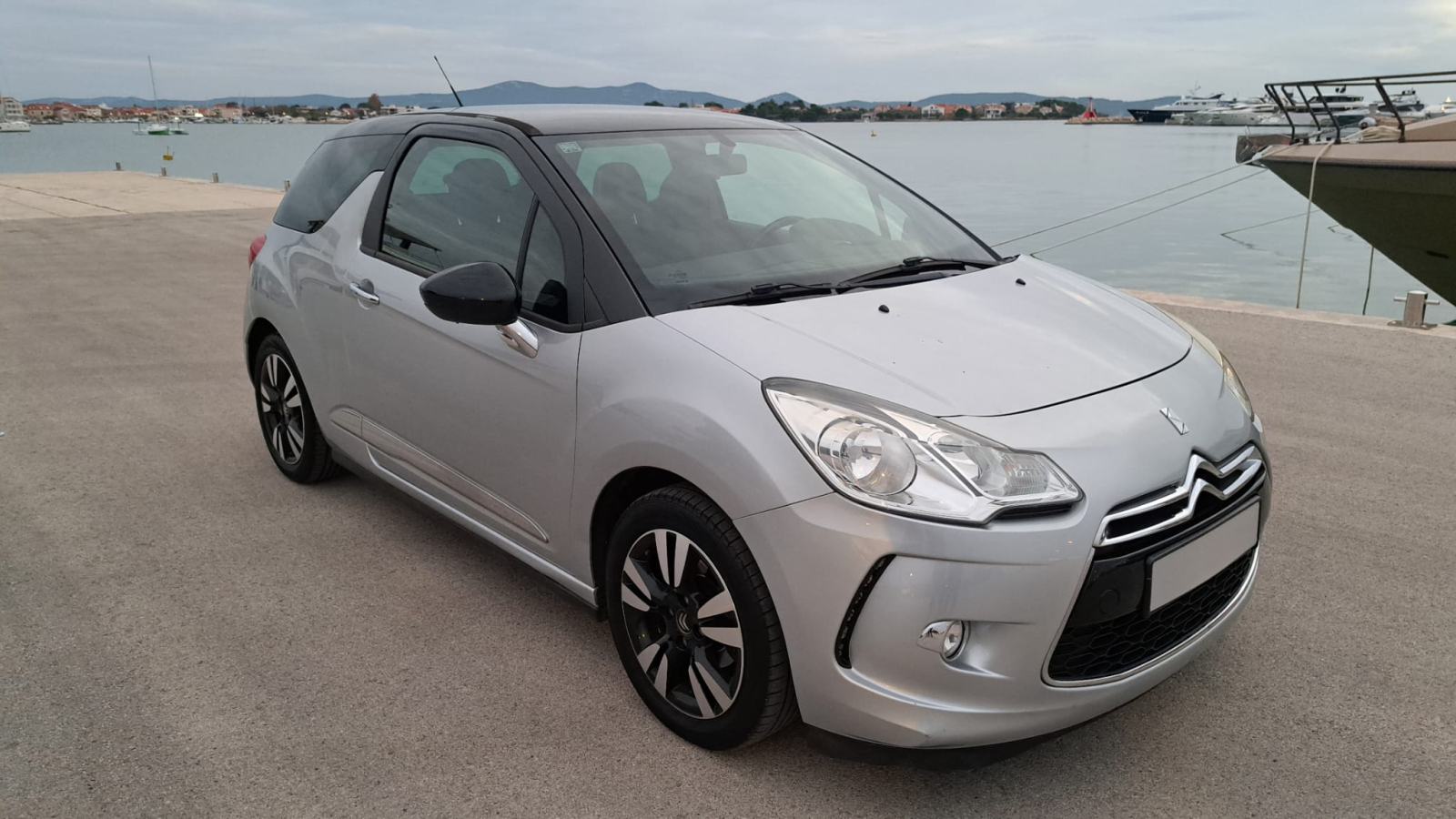 Citroen DS3 Nije uvoz,HR auto...Odlično stanje, fotografija 3