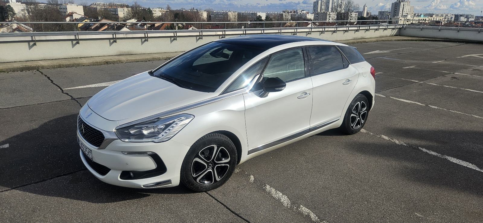 DS Automobiles DS5 eHDI Peformance 49.000km kupljen novi u HR, pogled izvana - slika 1