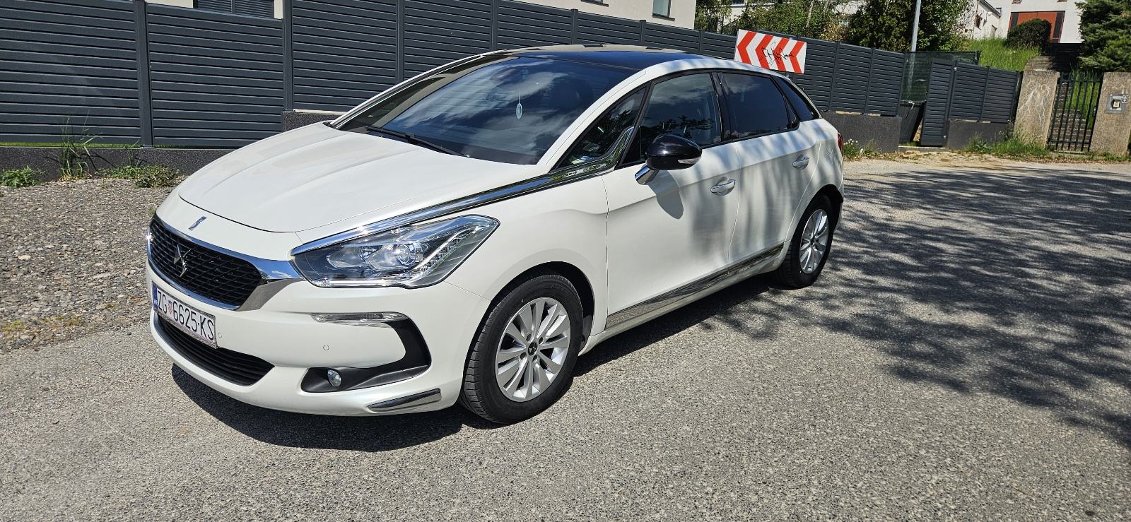 DS Automobiles DS5 eHDI Peformance 49.000km kupljen novi u HR, pogled izvana - slika 3