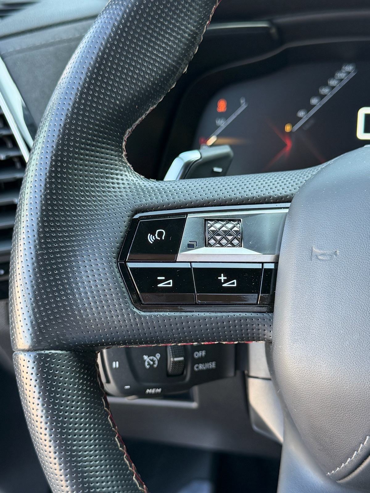 DS7 Crossback 1.6 PT 180 *Performance Line* | AUTOMATIK | LED | KAMERA, fotografija 17