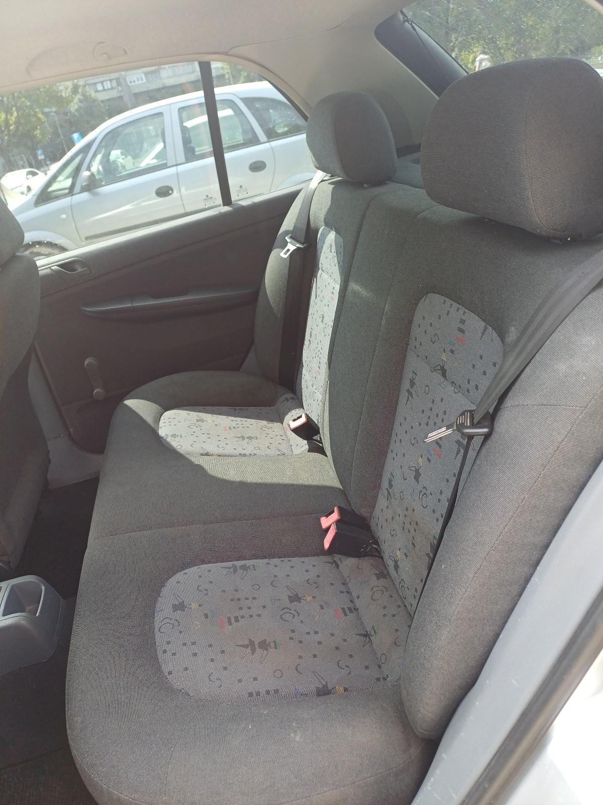 Fabia 1.4i reg 8/27 164 tkm KLIMA, fotografija 9