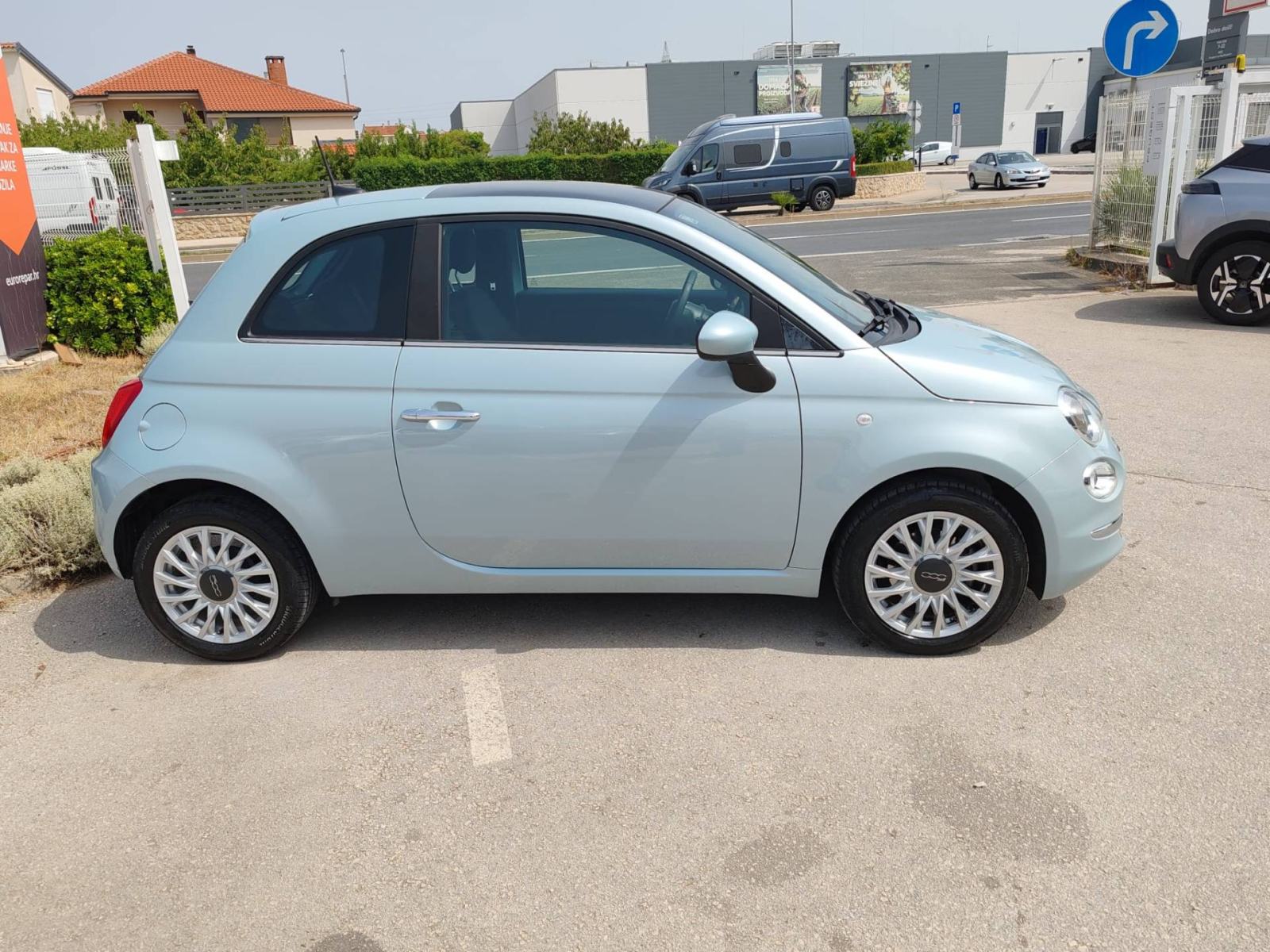 FIAT 500 1.0 GSE 71 KS DOLCEVITA *TVORNIČKO JAMSTVOM*, fotografija 9