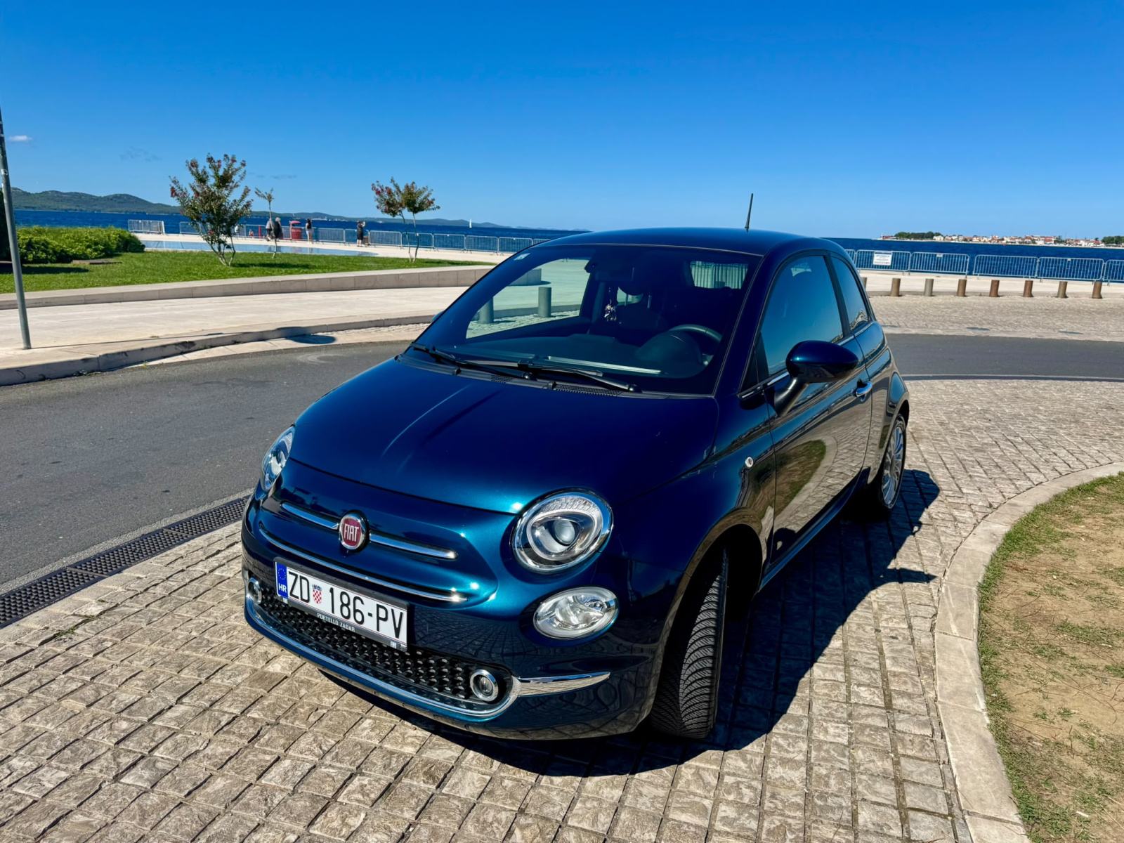 Fiat 500 1,0 GSE Dolcevita Hybrid, pogled izvana - slika 1
