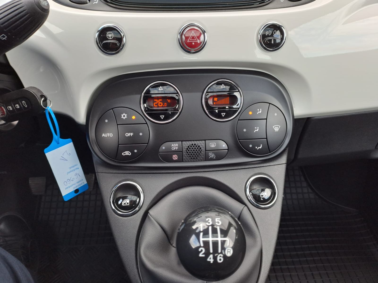 Fiat 500 1,0 GSE Dolcevita*Automatska Klima *Stakleni krov*VIŠE KOMADA, fotografija 7