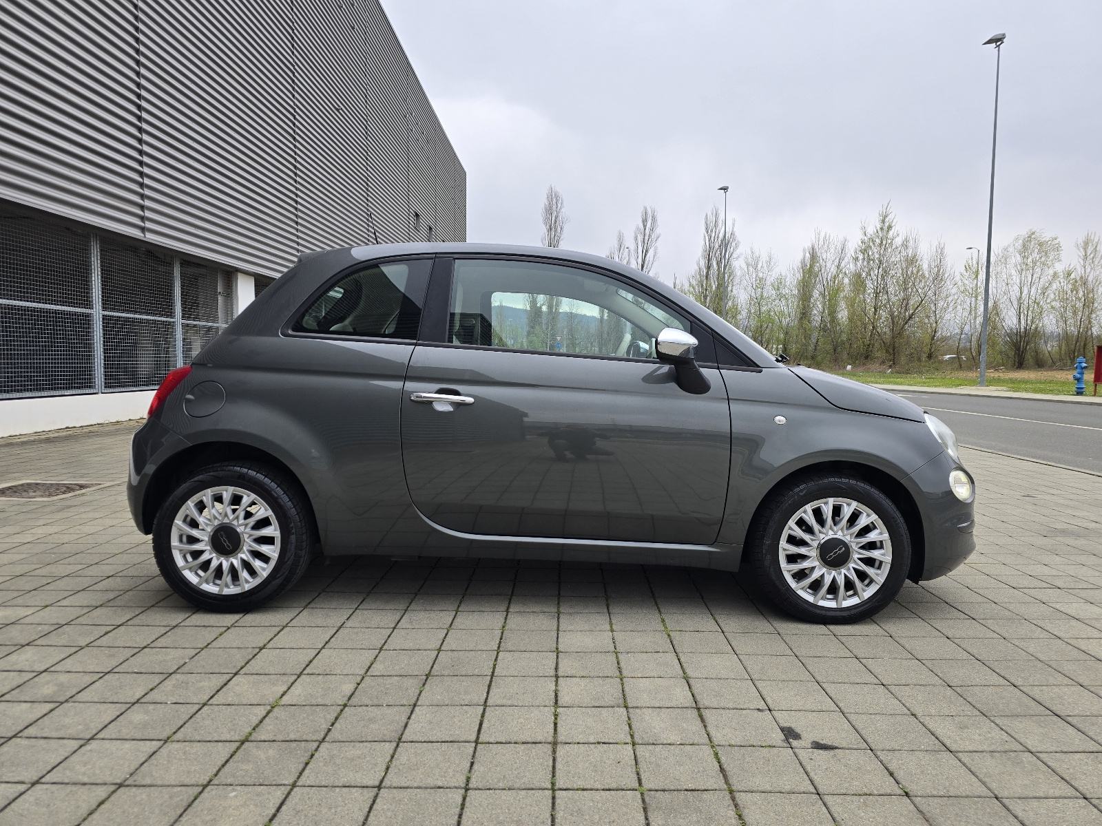 Fiat 500 1,0 GSE / LOUNGE / NAVIGACIJA / 6 BRZINA / ALU 15 /, fotografija 6