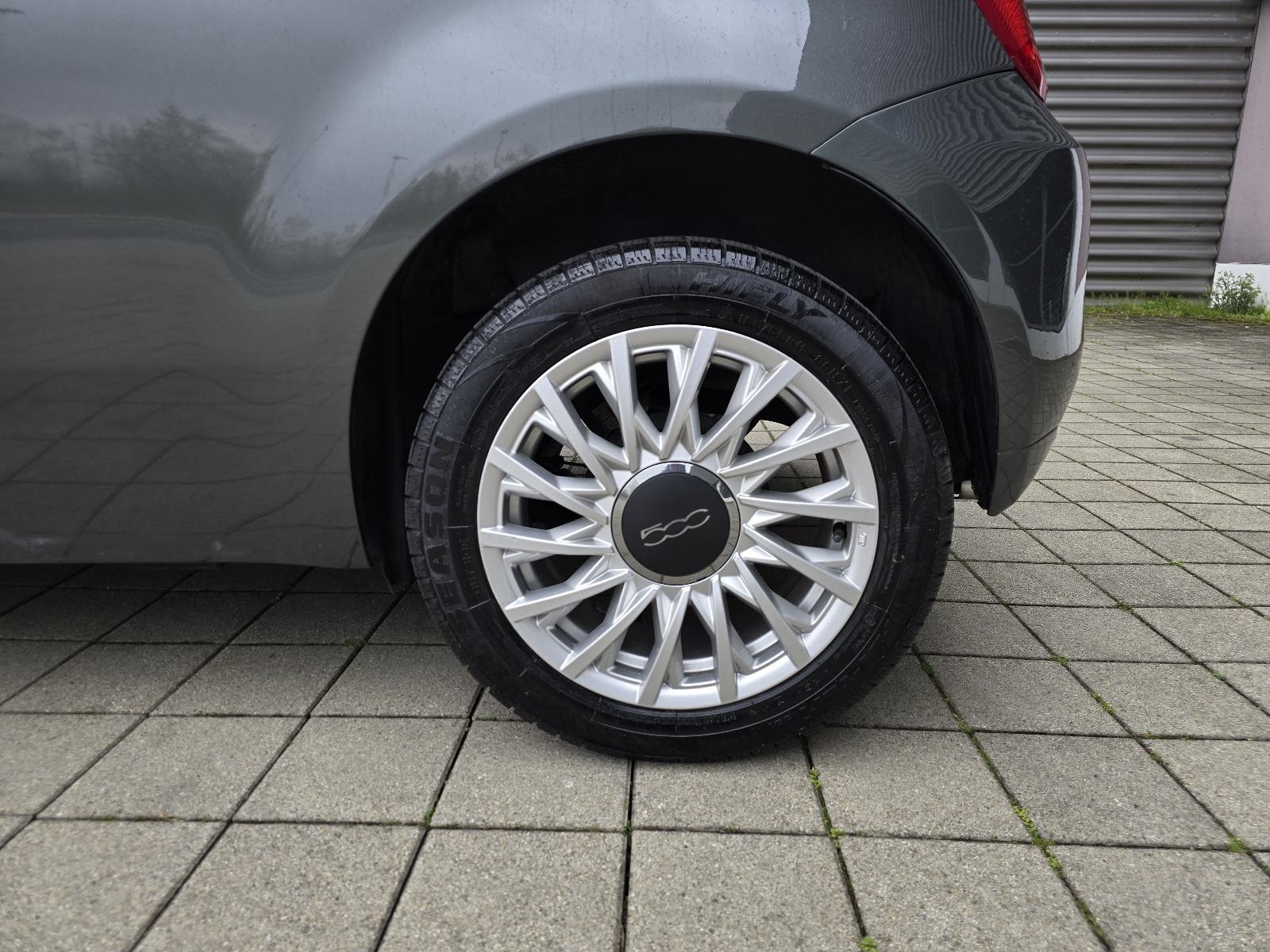 Fiat 500 1,0 GSE / LOUNGE / NAVIGACIJA / 6 BRZINA / ALU 15 /, fotografija 9