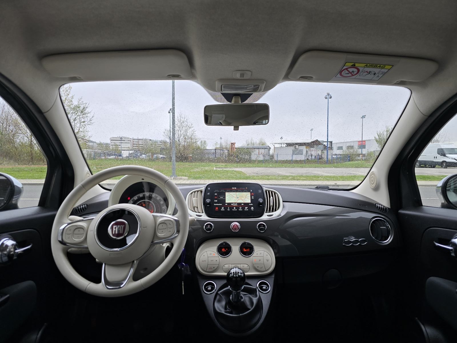 Fiat 500 1,0 GSE / LOUNGE / NAVIGACIJA / 6 BRZINA / ALU 15 /, fotografija 14