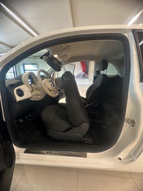 Fiat 500 1,0 Hyb AMORE Financiranje 1/3 kamata 2,99% - NEMA PRIJENOSA, fotografija 12