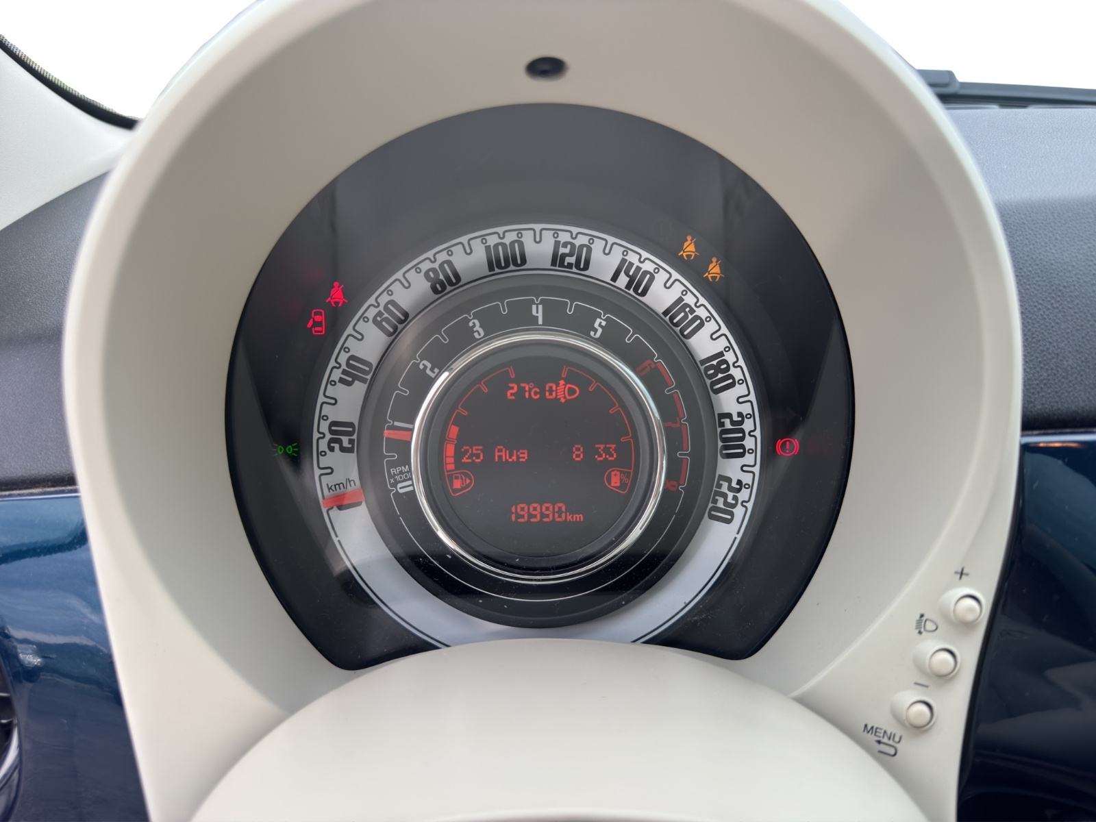 Fiat 500 1,0 Hybrid Dolcevita*Pano*Temp*, fotografija 11