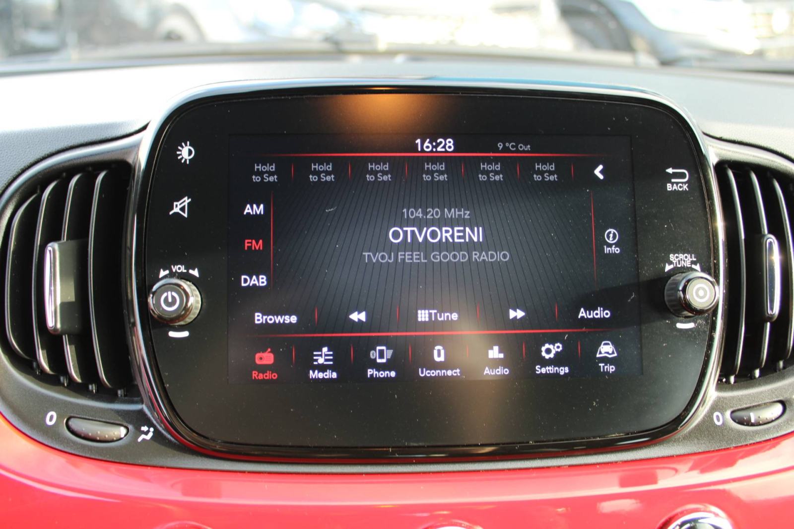 Fiat 500 1.0 HYBRID, fotografija 14