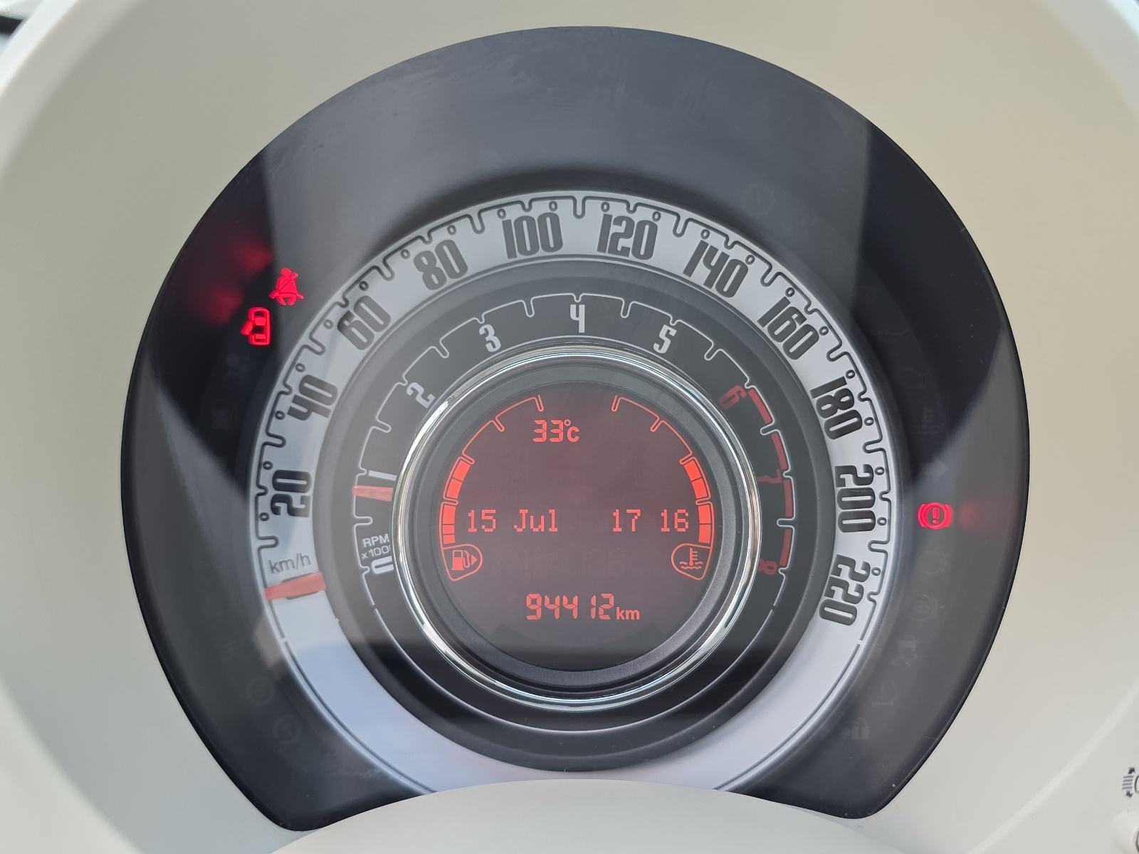 FIAT 500 1.2 - **1.VLASNIK-SERVISNA+SERVIS-BOGATA OPREMA-ATRAKTIVAN**, fotografija 13