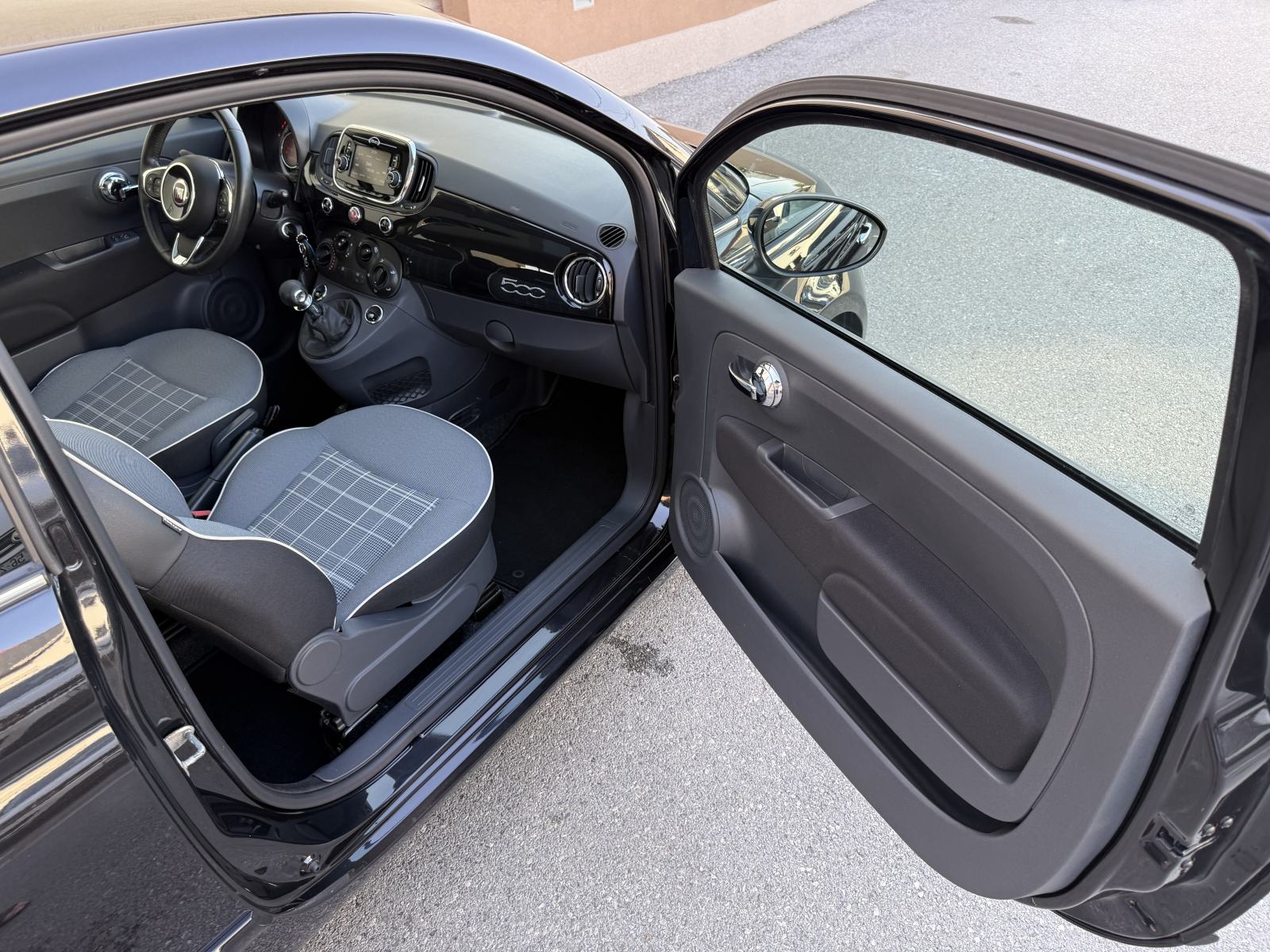 Fiat 500 1,2 2018.god.123tkm,alu 16”,PANORAMA,PDC,KLIMA,SERVISNA!!, fotografija 7