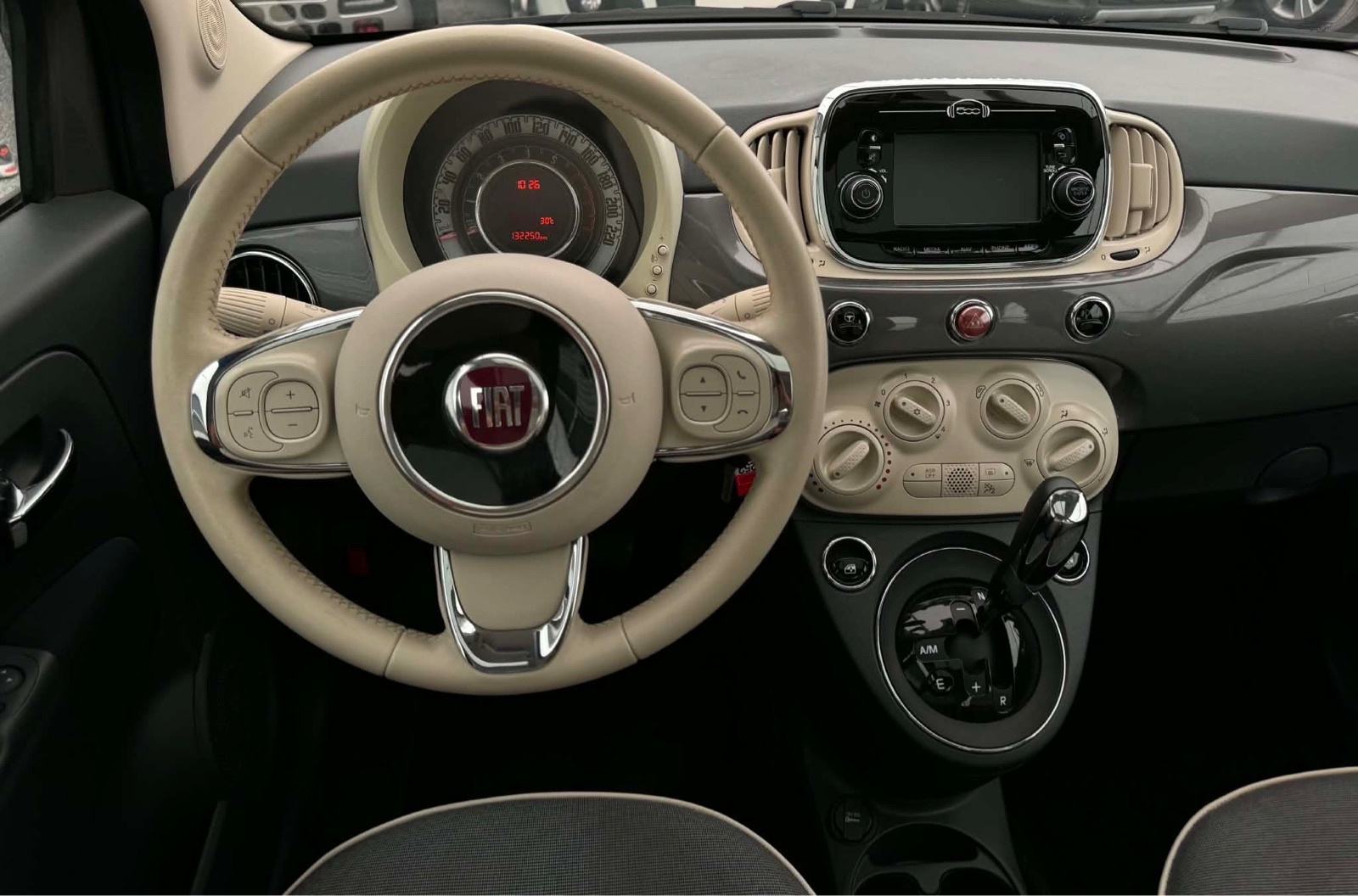Fiat 500 1.2 - AVTOMATIK - NAVI - PANORAMA - PDC, fotografija 11