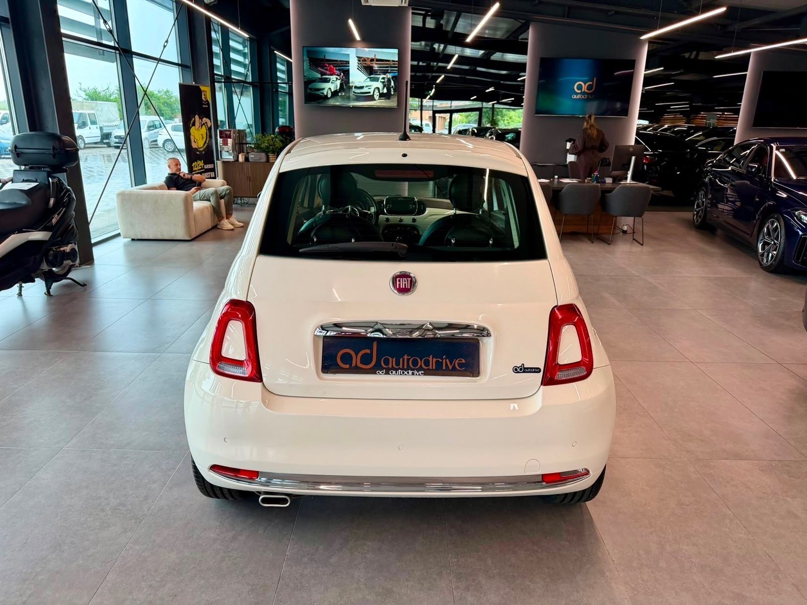 Fiat 500 1,2 KLIMA • PANORAMA • ALU16" • MAGLENKE • AUTOKREDIT, fotografija 6