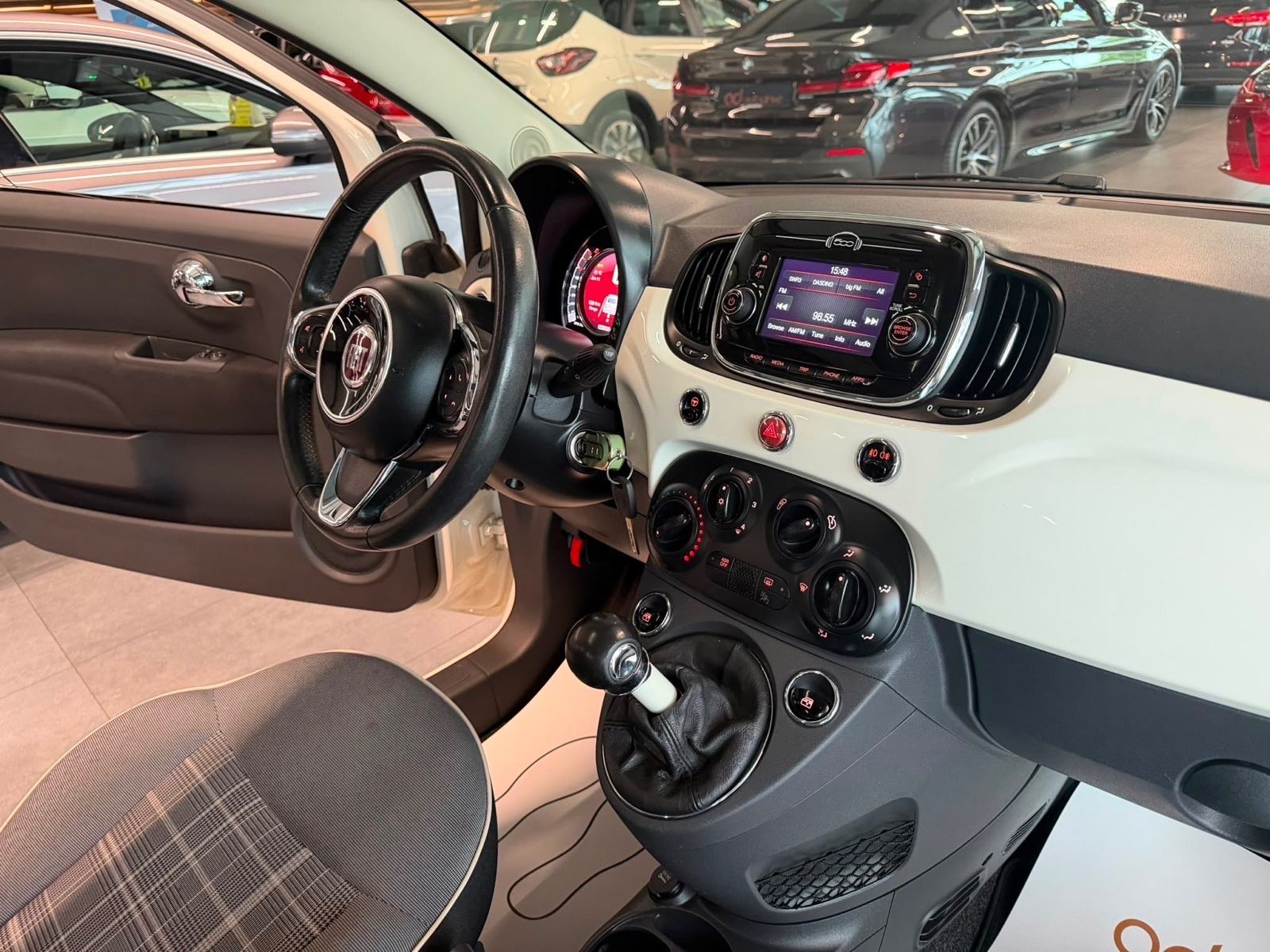 Fiat 500 1,2 KLIMA • PANORAMA • ALU16" • MAGLENKE • AUTOKREDIT, fotografija 20