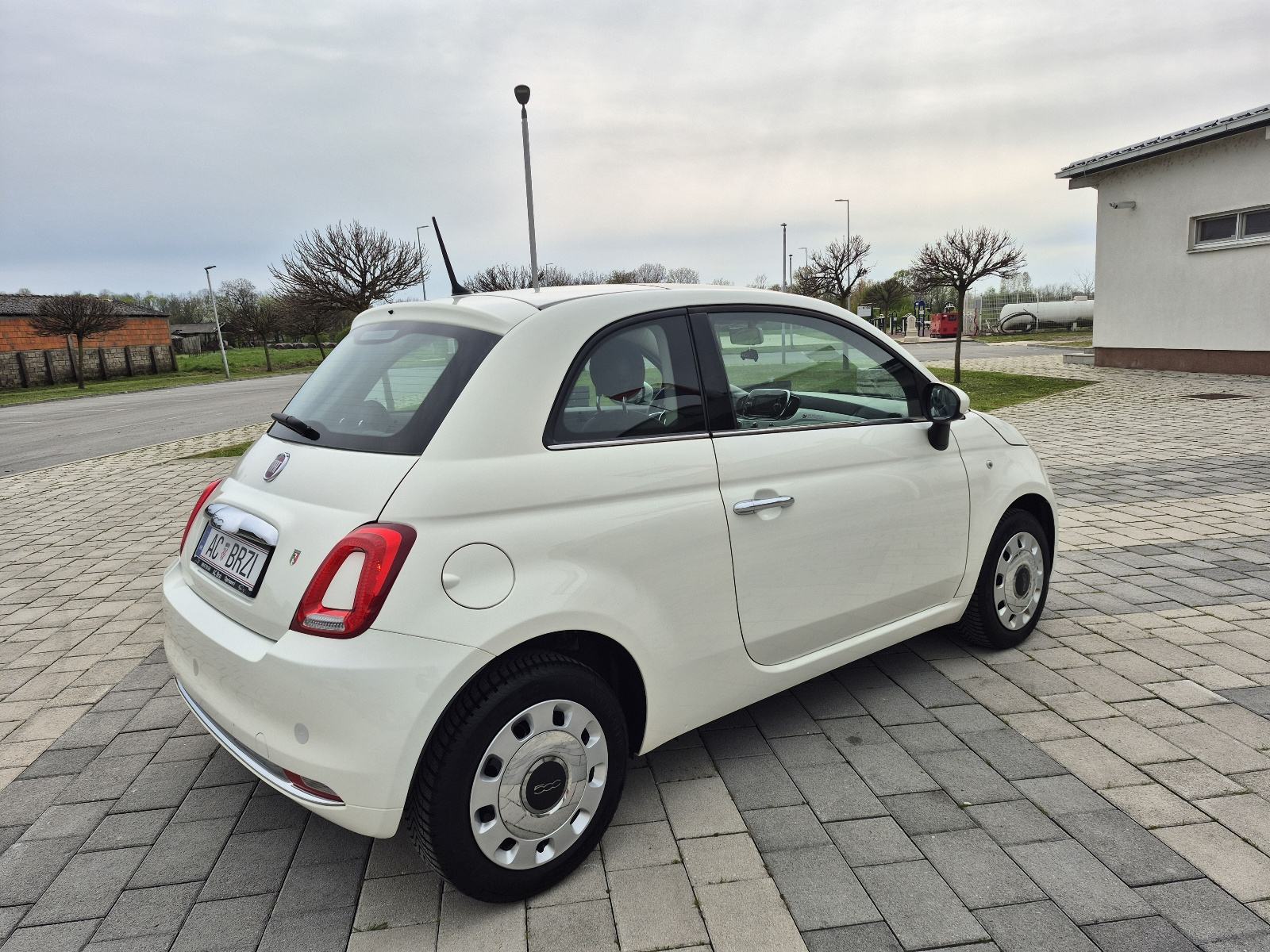 Fiat 500 1,2 Benzin,Klima,panorama, nap.veliki servis,Servisna, fotografija 8