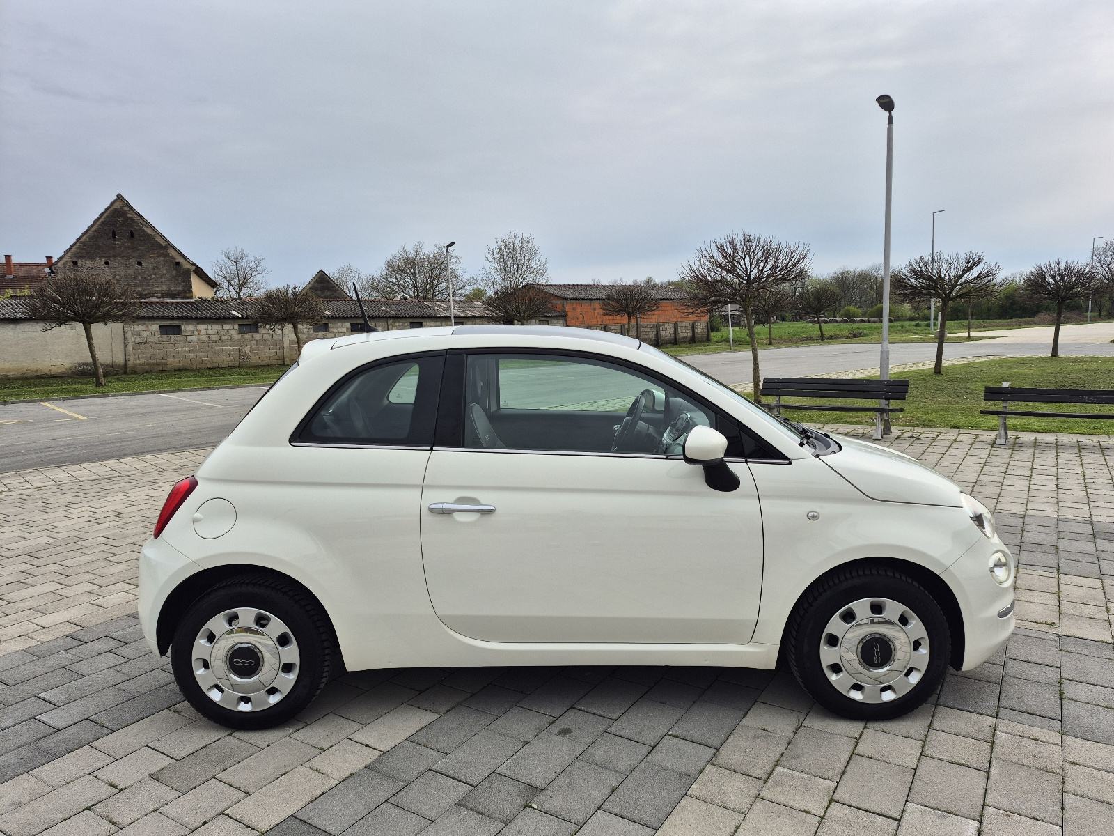 Fiat 500 1,2 Benzin,Klima,panorama, nap.veliki servis,Servisna, fotografija 9