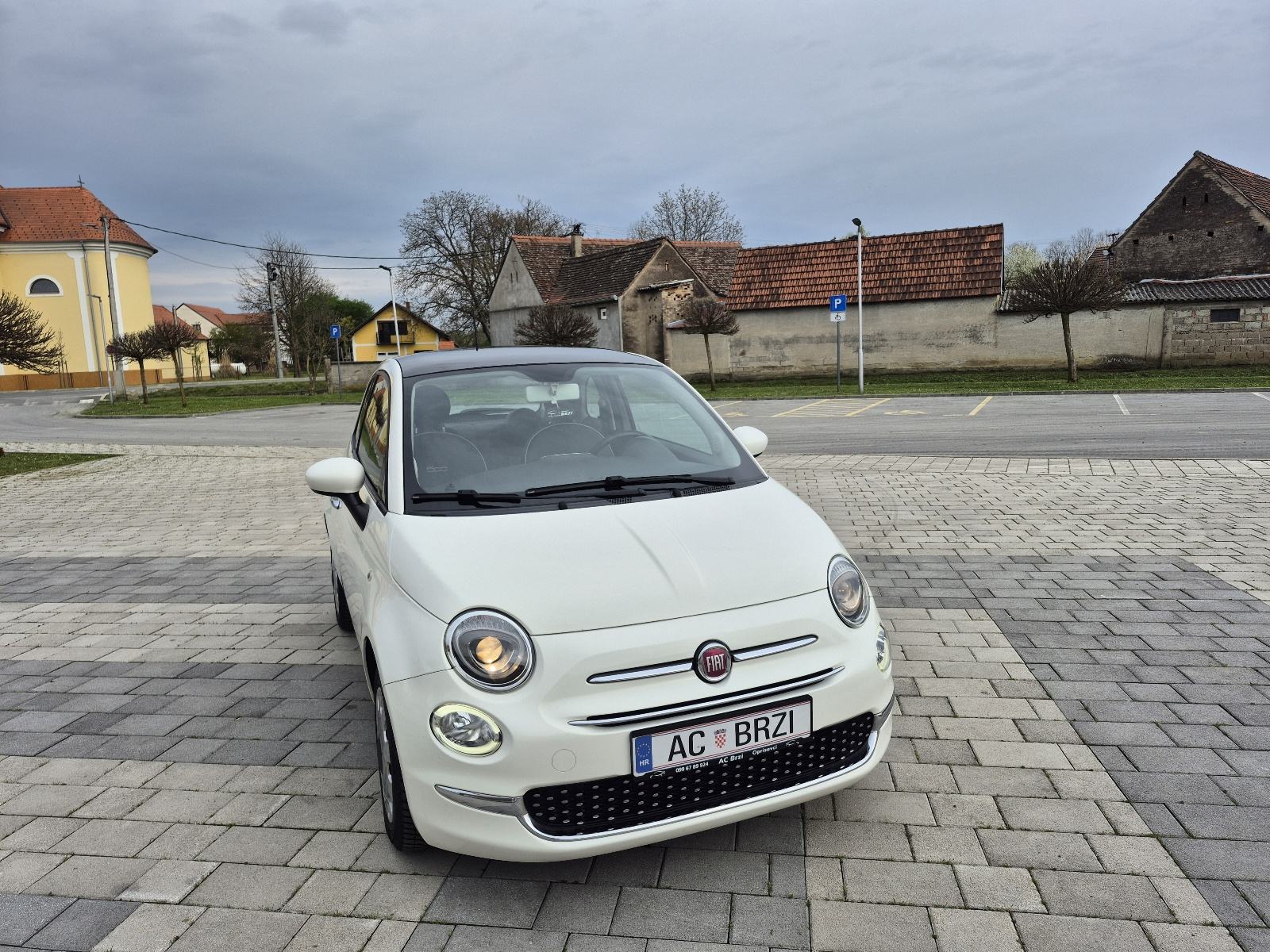 Fiat 500 1,2 Benzin,Klima,panorama, nap.veliki servis,Servisna, fotografija 11