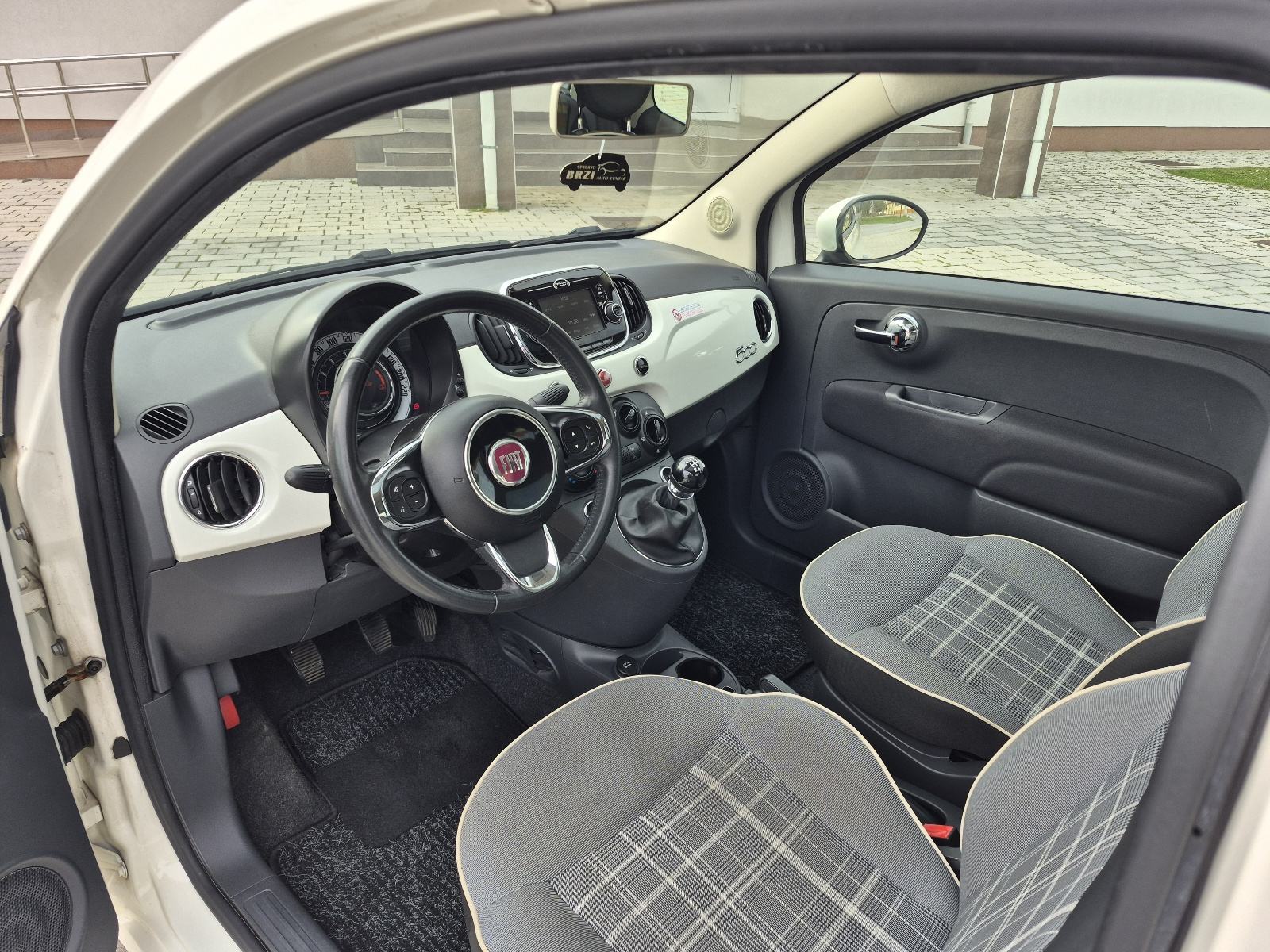Fiat 500 1,2 Benzin,Klima,panorama, nap.veliki servis,Servisna, fotografija 18