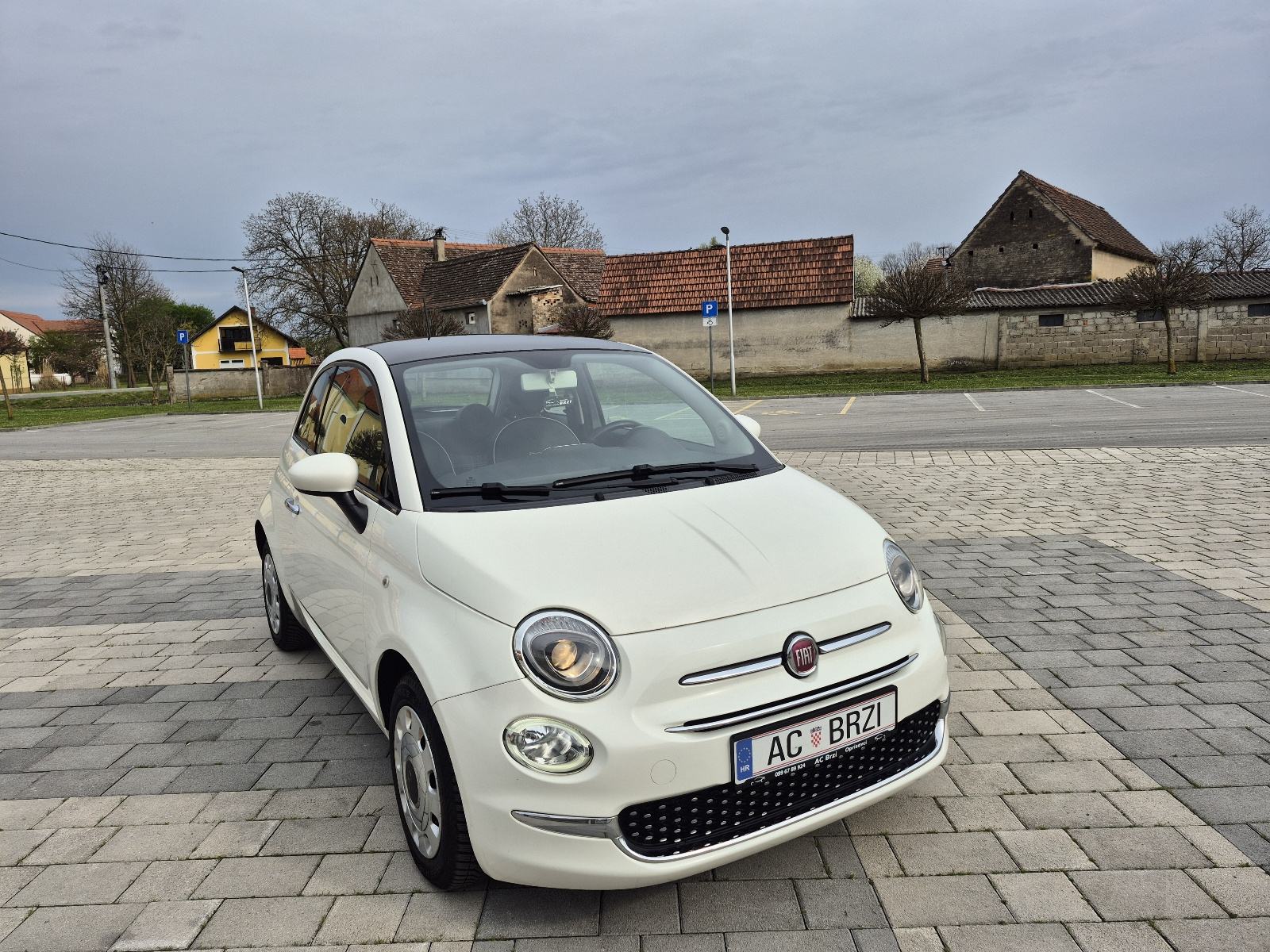 Fiat 500 1,2 Benzin,Klima,panorama, nap.veliki servis,Servisna, fotografija 17