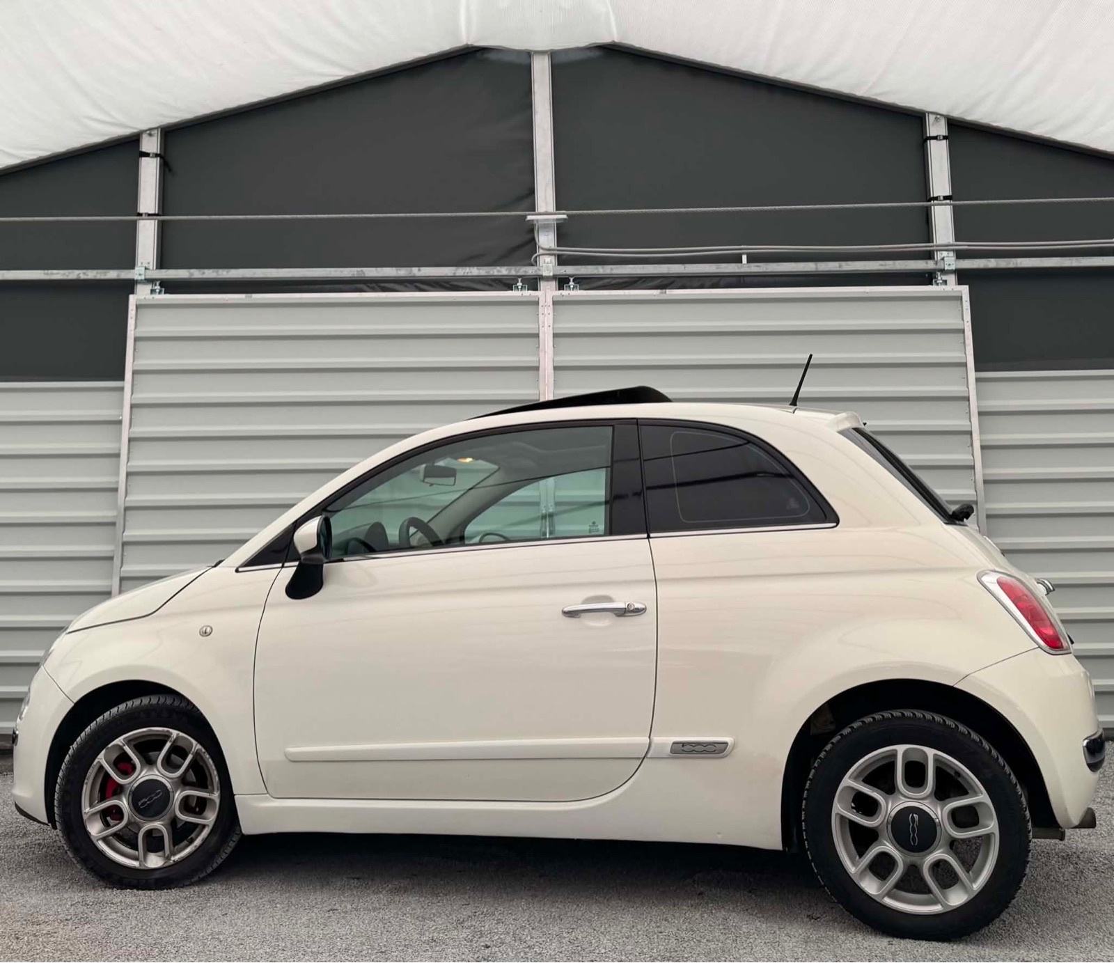Fiat 500 1.3 MULTIJET - 1. VLASTNIK - SAMO 166.000 KM..., fotografija 6