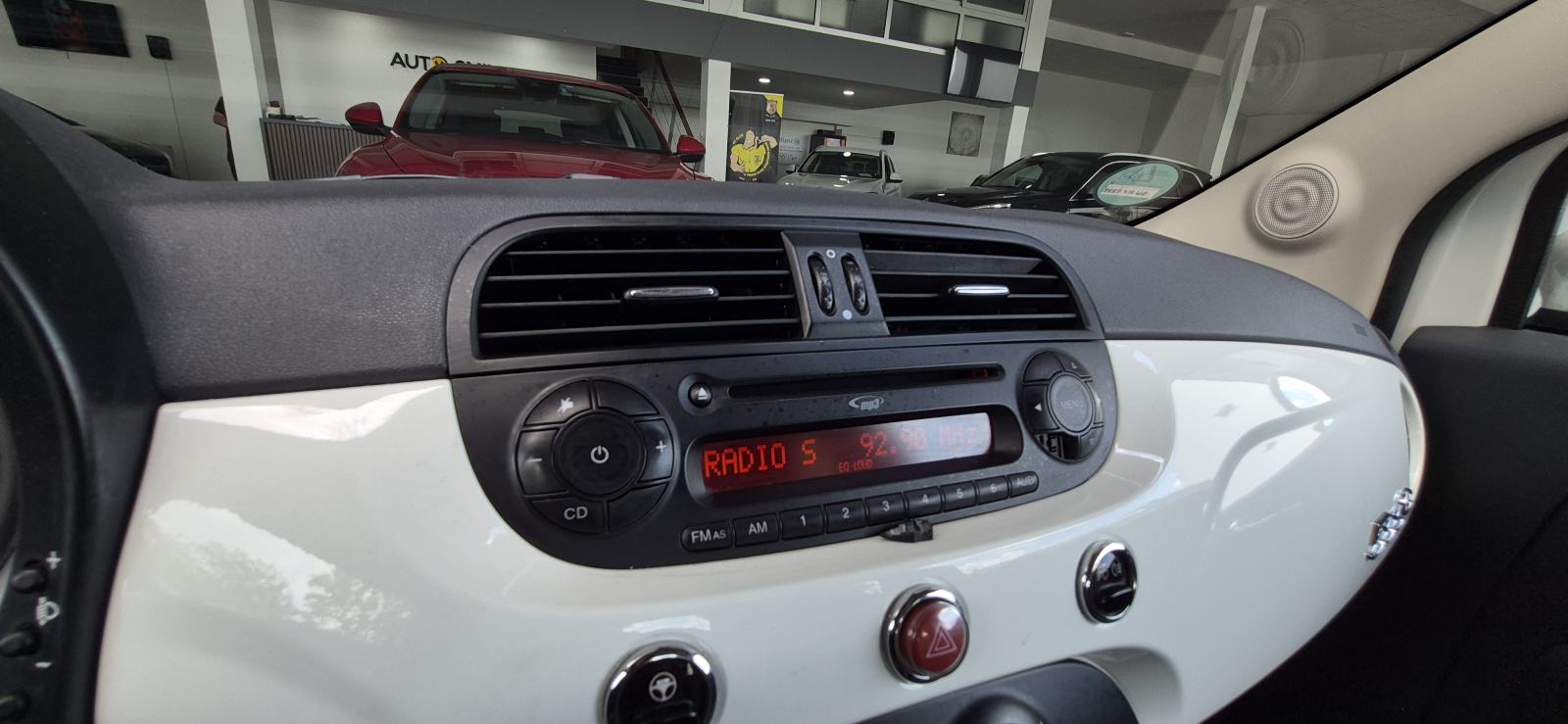 Fiat 500 CABRIO,1,3 Multijet 16V, EL.KROV, KLIMA, ALU, REG. 03/2027.., fotografija 16