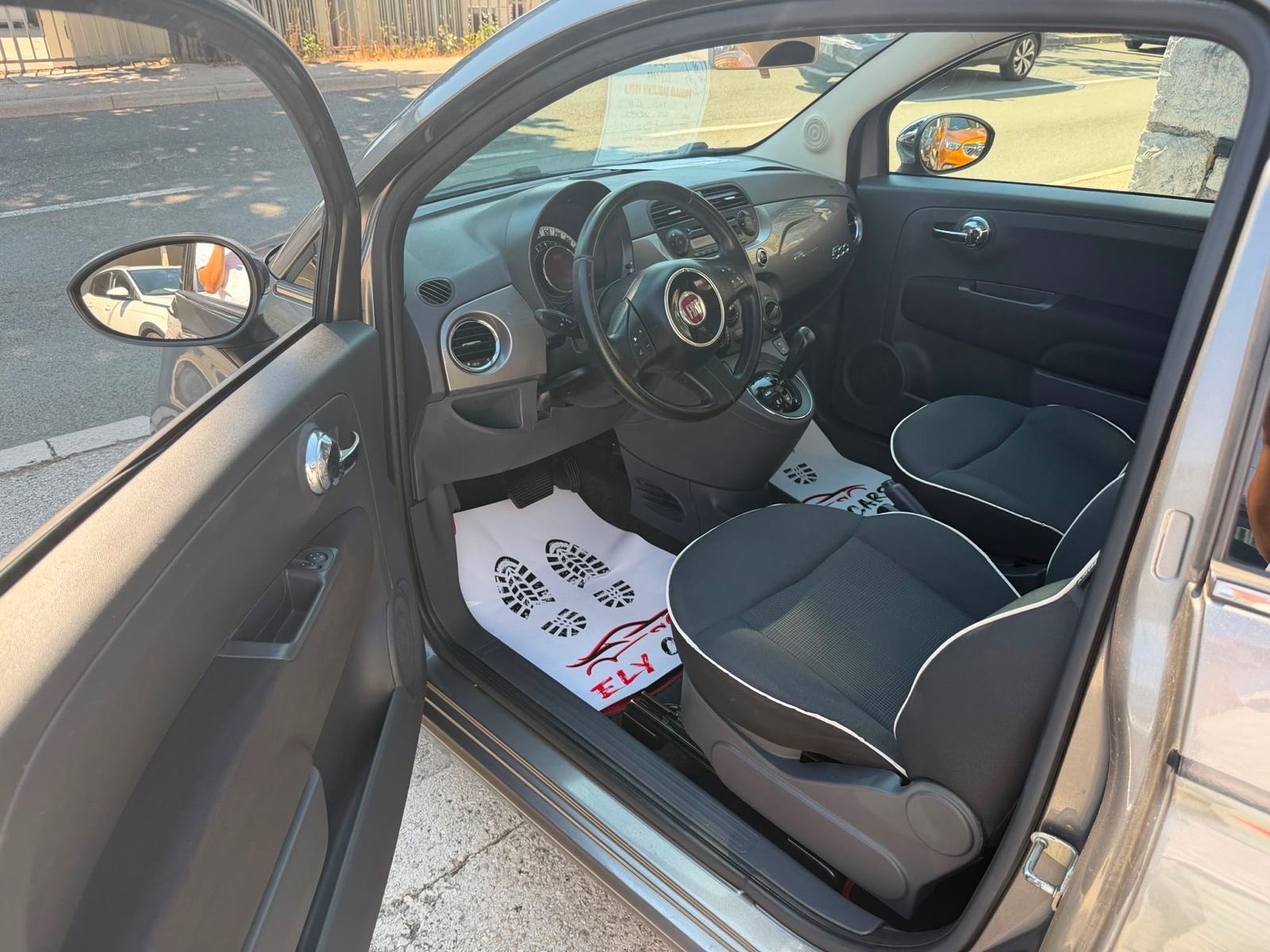 Fiat 500 500 1,2 8V automatik LOUNGE(PANORAMSKI KROV), fotografija 10