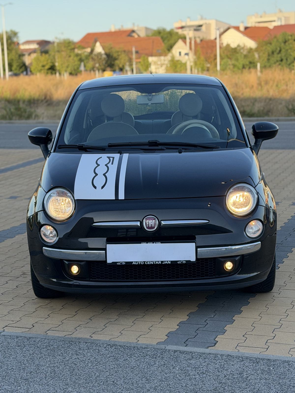 •• FIAT 500 •• 1.2 LOUNGE •• KLIMA •• PANORAMA •• ALU •• ZG ••, fotografija 2