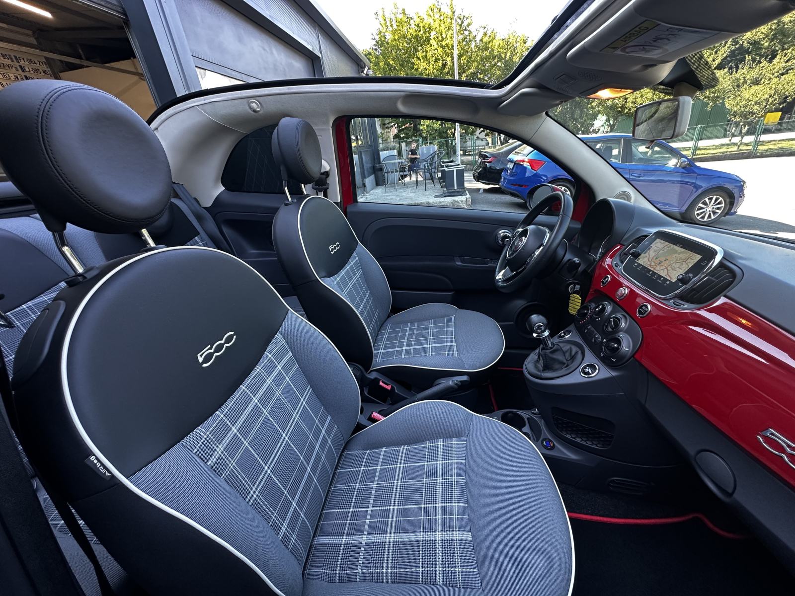 Fiat 500 Cabriolet 1.2,JAMSTVO,NAVI,PARK. SENZORI,REG. DO 11/2026!, fotografija 8