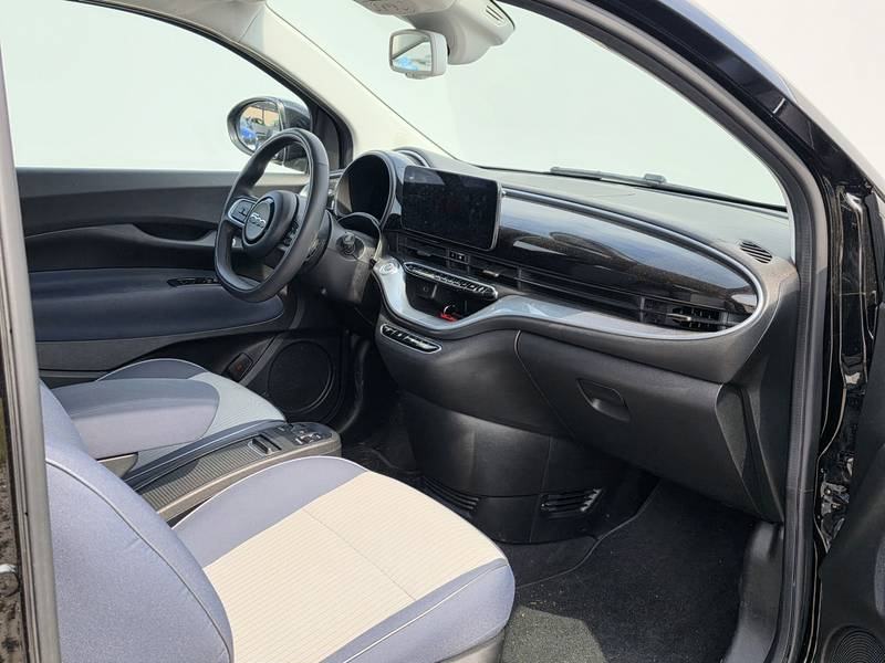 Fiat 500 500e, fotografija 4