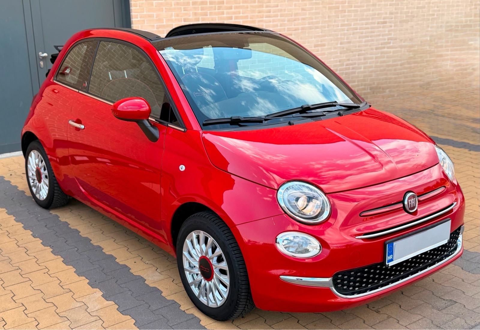 FIAT 500 CABRIO • 1.0 MYLD HIBRID • RED • 65tkm • REDIZAJN • NOVO •, fotografija 5