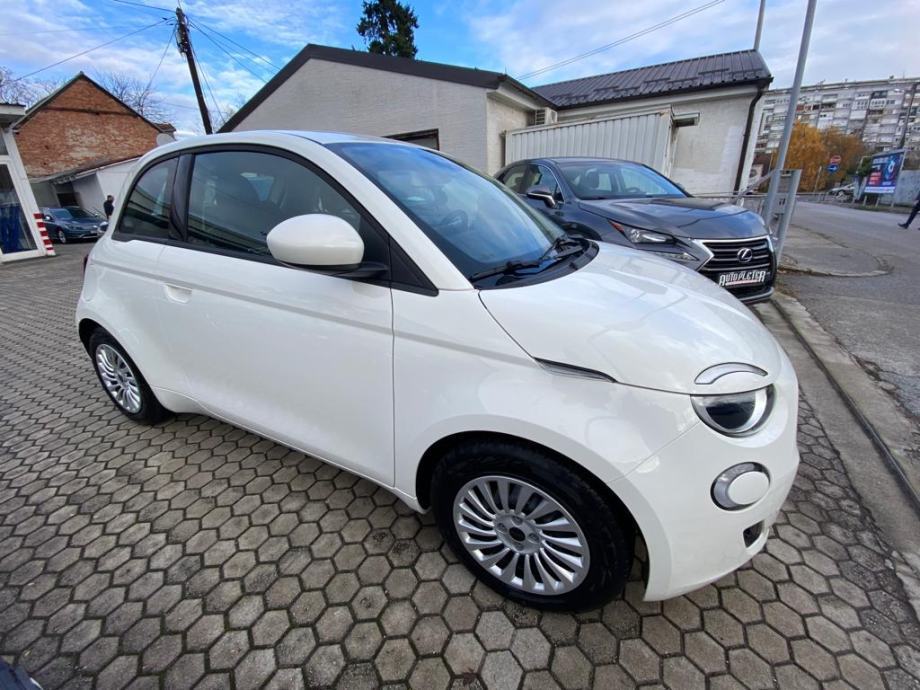 Fiat 500e ELECTRIC AUTOMATIK, NOVO VOZILO, 4X GARANCIJA!!!, fotografija 10
