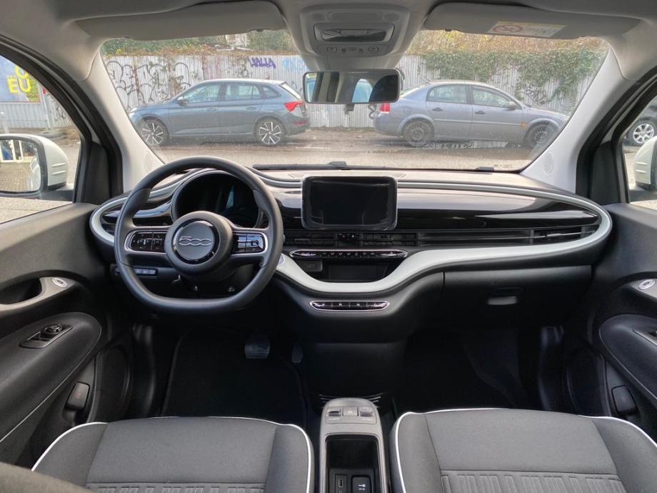Fiat 500e ELECTRIC AUTOMATIK, NOVO VOZILO, 4X GARANCIJA!!!, fotografija 13