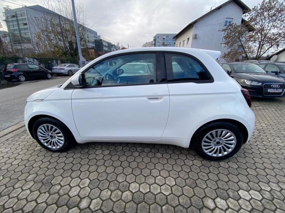 Fiat 500e ELECTRIC AUTOMATIK, NOVO VOZILO, 4X GARANCIJA!!!, fotografija 8