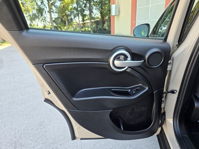 FIAT 500X 1.3 JTDm-1VL-167tkm-POTVRDA KM-SERVISNA POVIJEST-TOP STANJE, fotografija 17