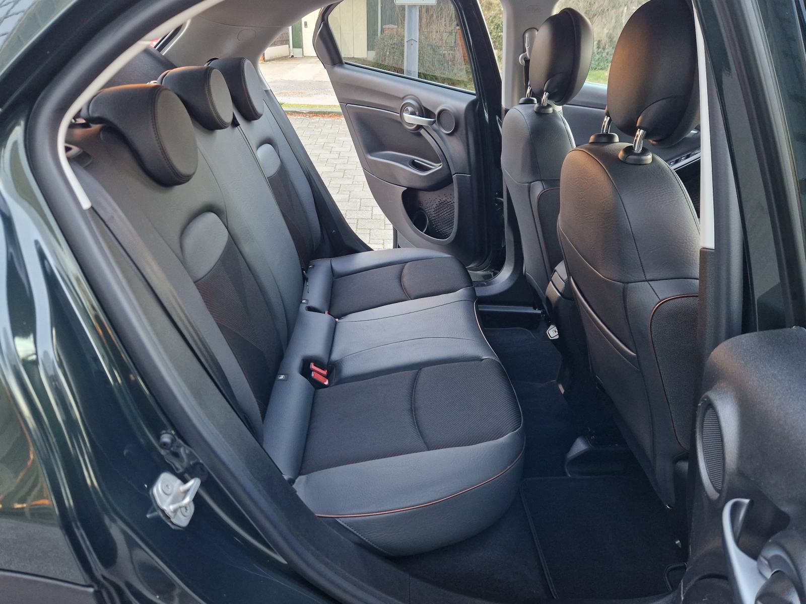 FIAT 500X 1.6 MULTIJET 120 SCR CROSS - PRVI VLASNIK - SUPER ATRAKTIVAN, fotografija 19