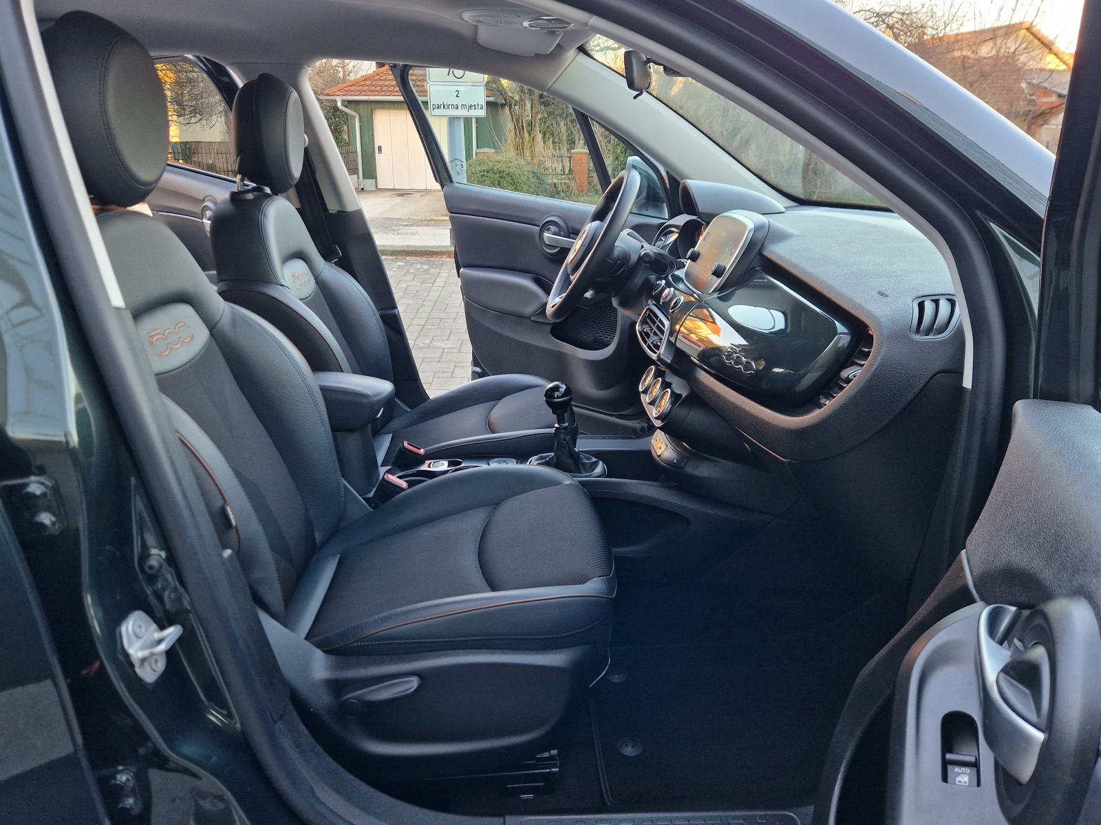 FIAT 500X 1.6 MULTIJET 120 SCR CROSS - PRVI VLASNIK - SUPER ATRAKTIVAN, fotografija 17