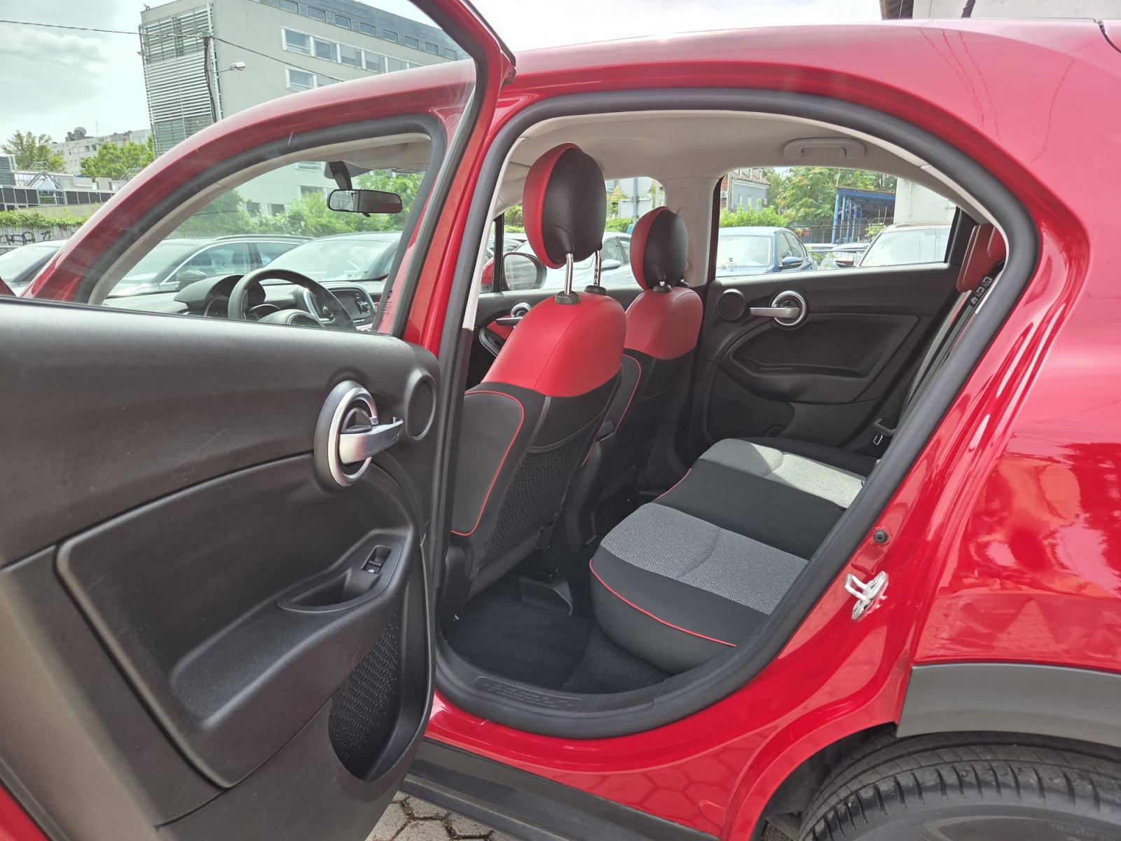 Fiat 500X 1,6 MultiJet, fotografija 12