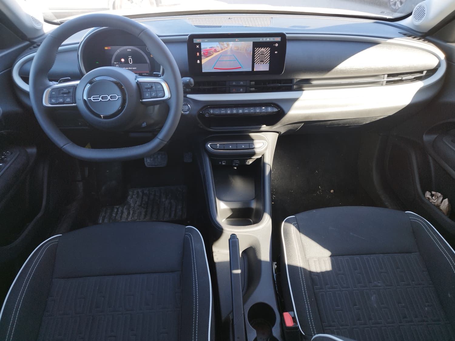 Fiat 600 1,2 Hybrid Aut. 2025 reg. 05/2027., fotografija 14