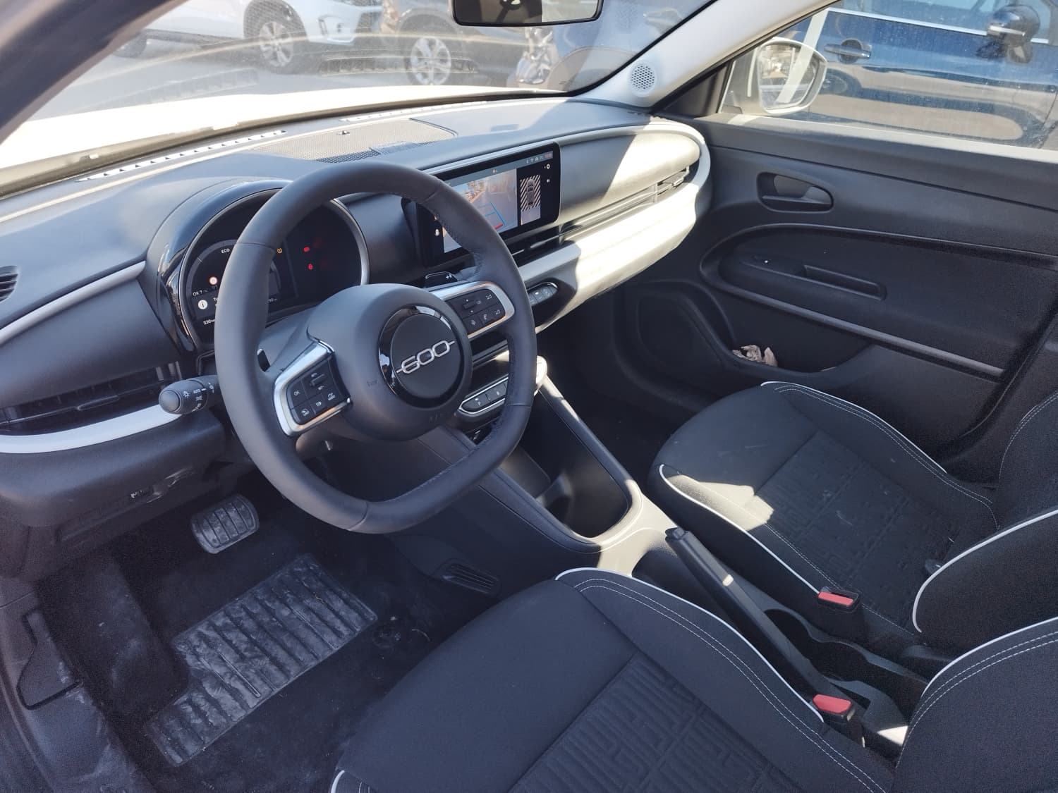 Fiat 600 1,2 Hybrid Aut. 2025 reg. 05/2027., fotografija 15