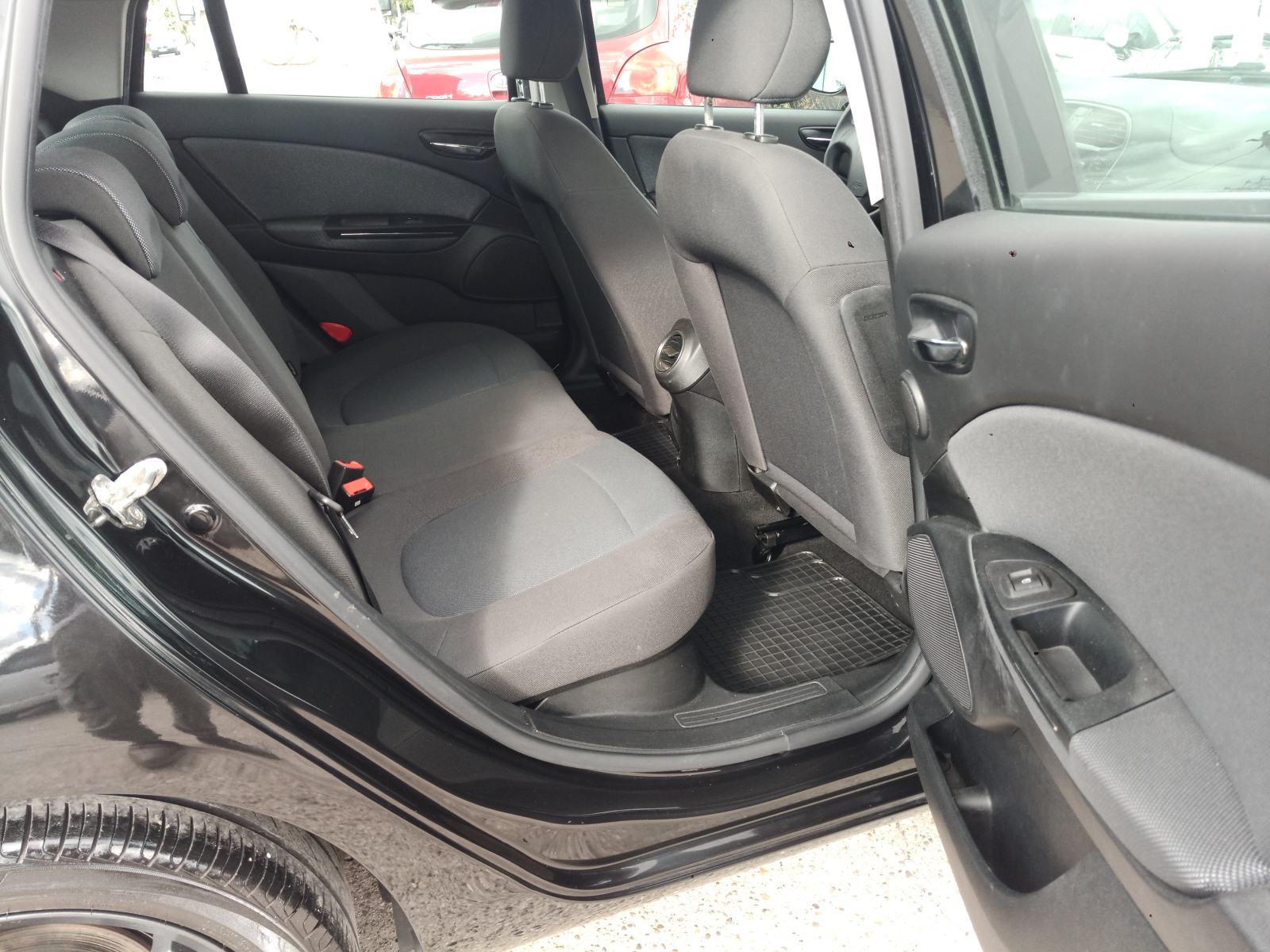 Fiat Bravo 1,4 16V 133.000km. REG do 7/27, fotografija 11