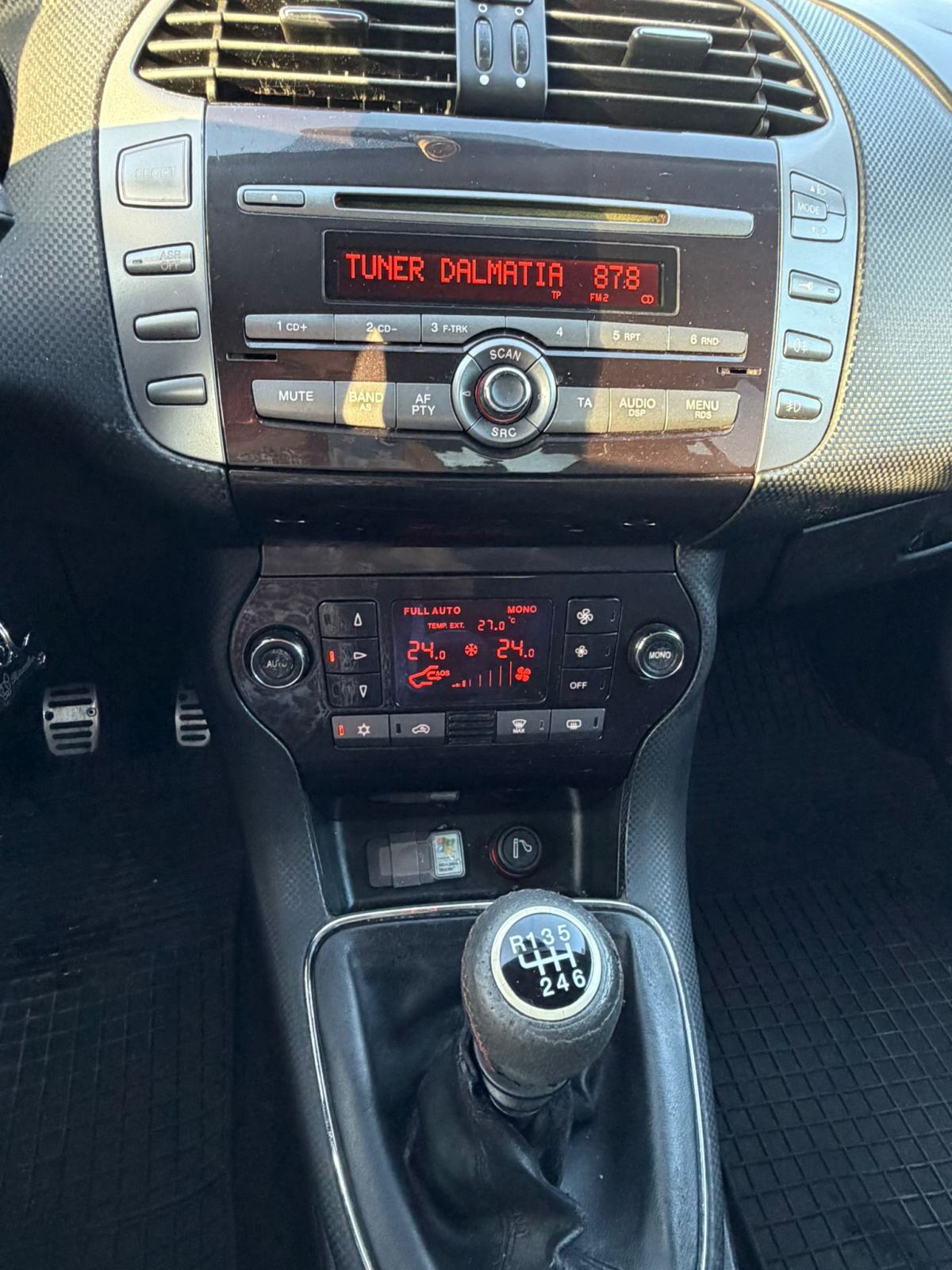FIAT BRAVO SPORT 1.4 T-JET 147 KS + PLIN | REG. 09/2027 | 17", fotografija 4