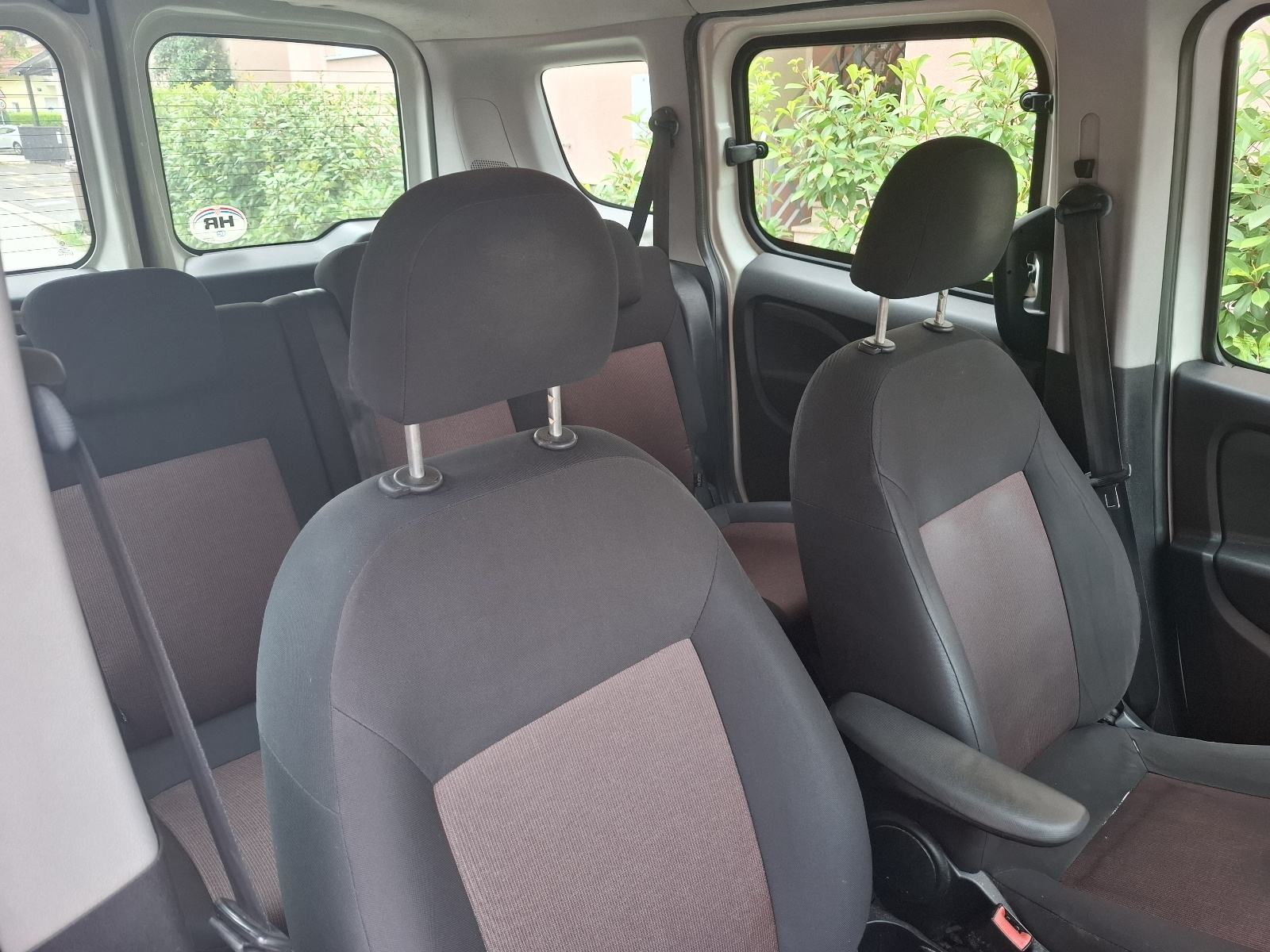 Fiat Doblo 1.3 JTD PUTNIČKI 5 SJEDALA! 2016.g. NIJE UVOZ! SERVISNA!, fotografija 10