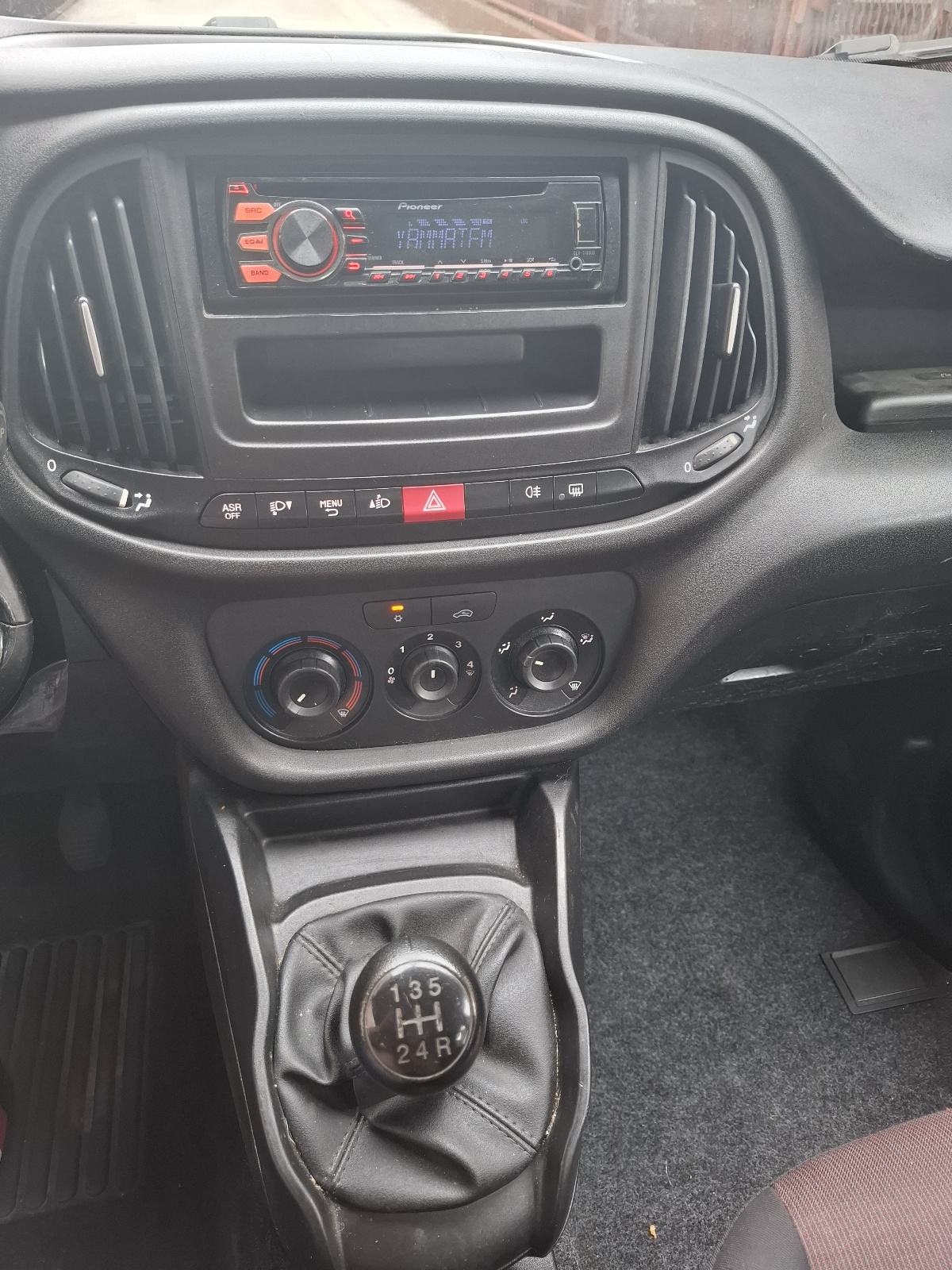 Fiat Doblo 1.3 JTD PUTNIČKI 5 SJEDALA! 2016.g. NIJE UVOZ! SERVISNA!, fotografija 8