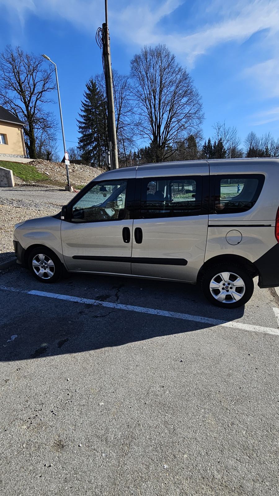 Fiat Doblo 1,6 Multijet 16V, Rabljeno u dobrom stanju - prvi vlasnik, fotografija 4