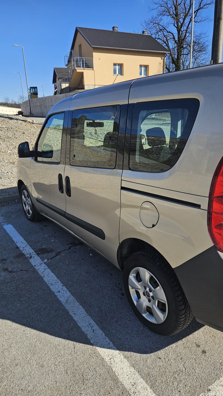 Fiat Doblo 1,6 Multijet 16V, Rabljeno u dobrom stanju - prvi vlasnik, fotografija 3