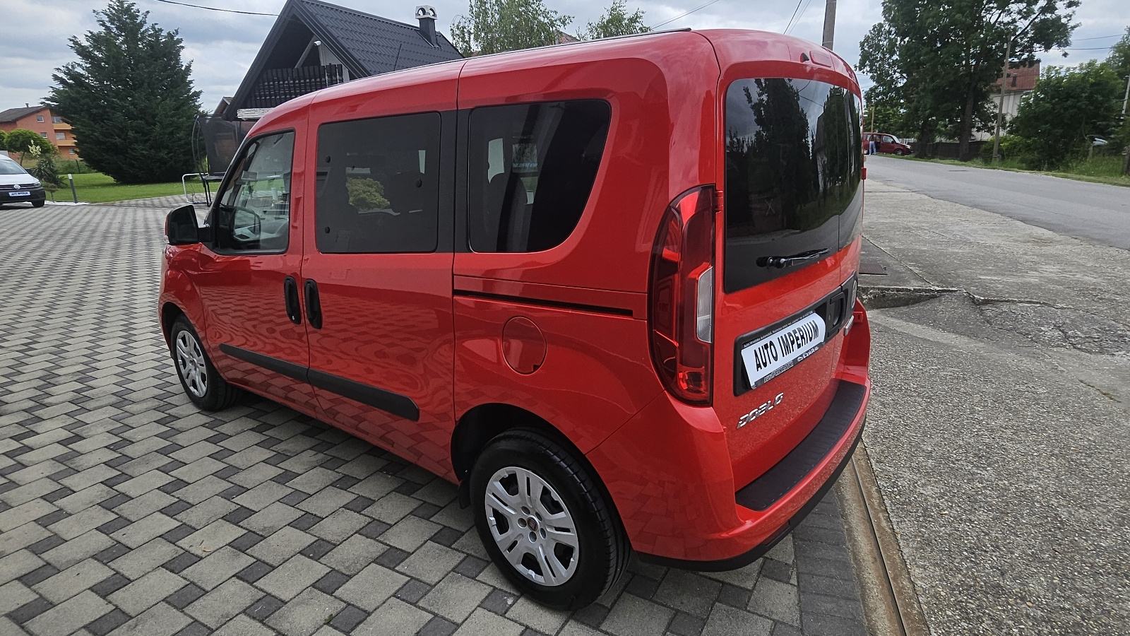 Fiat Doblo 1.6 MULTIJET - N1,5 SJEDALA - 1.VLASNIK -, fotografija 12