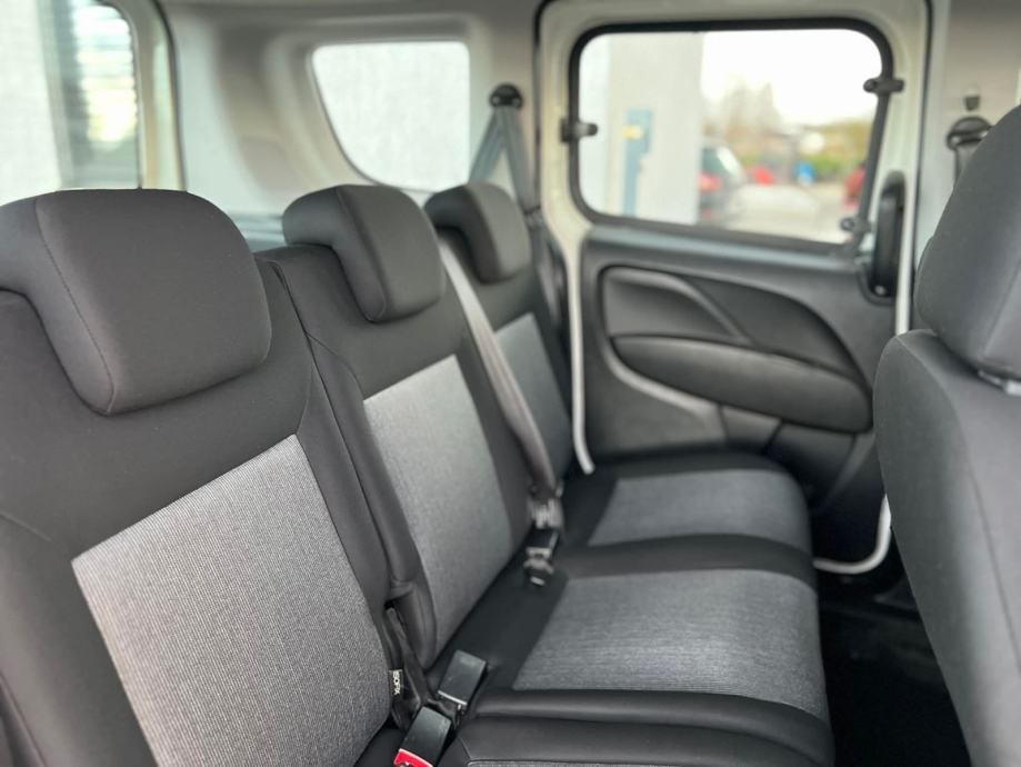 Fiat Doblo 1,6 Multijet ODBITAK PDV, fotografija 16
