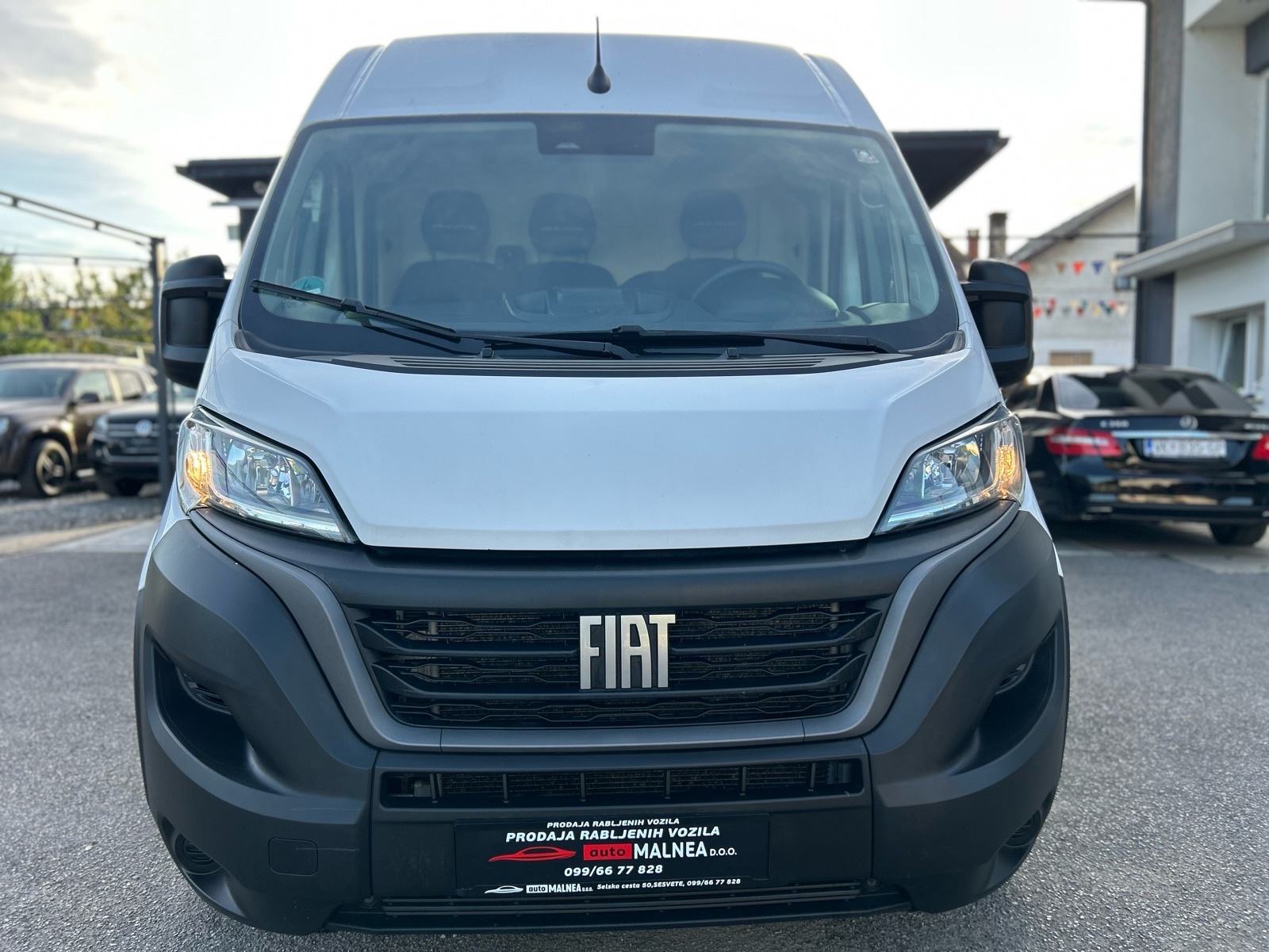 Fiat Ducato 2,2 DISEL 2021G.NOVI MODEL 103KW.2 BOĆNA VRATA SERVISNA, fotografija 12