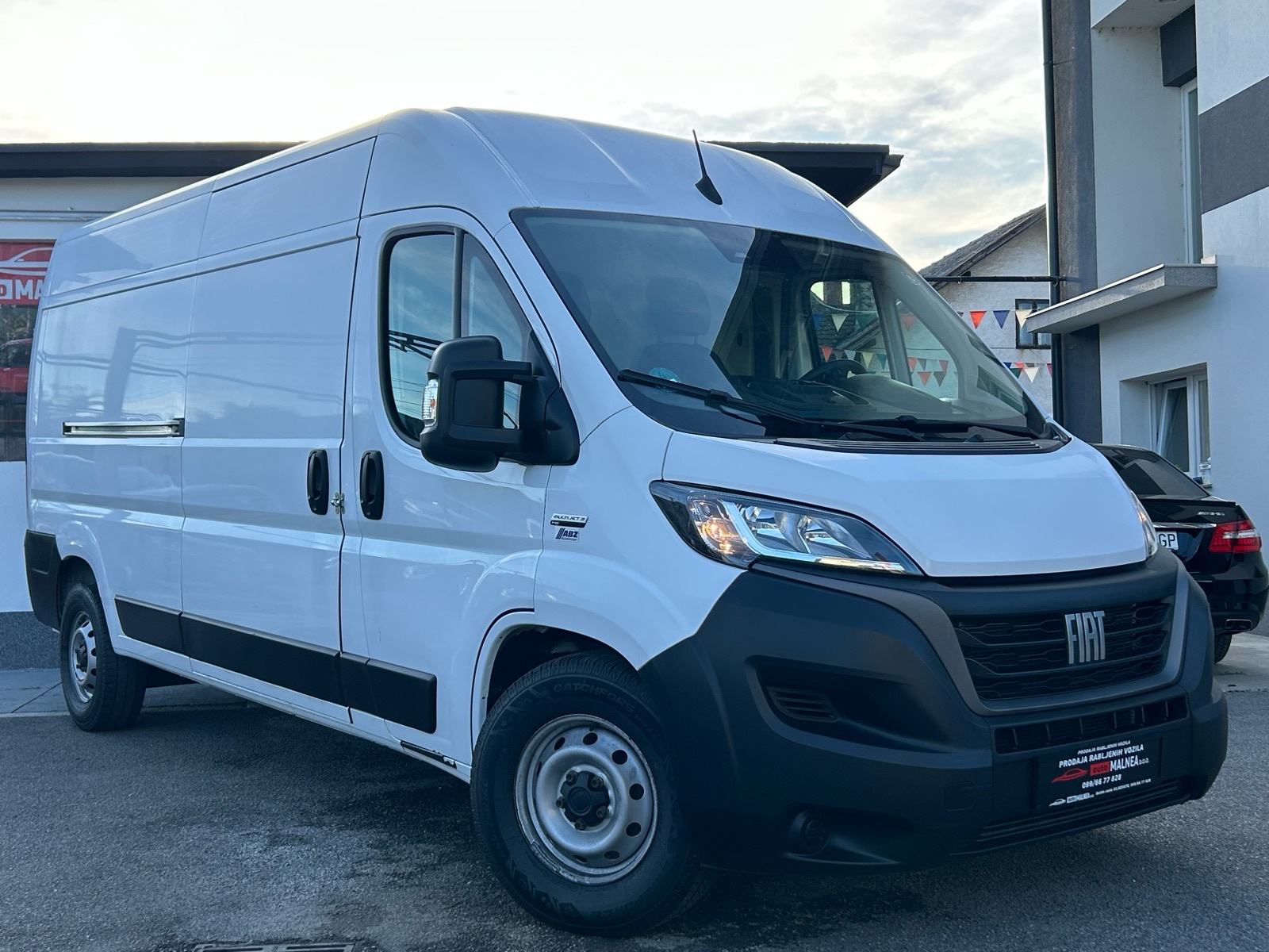 Fiat Ducato 2,2 DISEL 2021G.NOVI MODEL 103KW.2 BOĆNA VRATA SERVISNA, fotografija 2